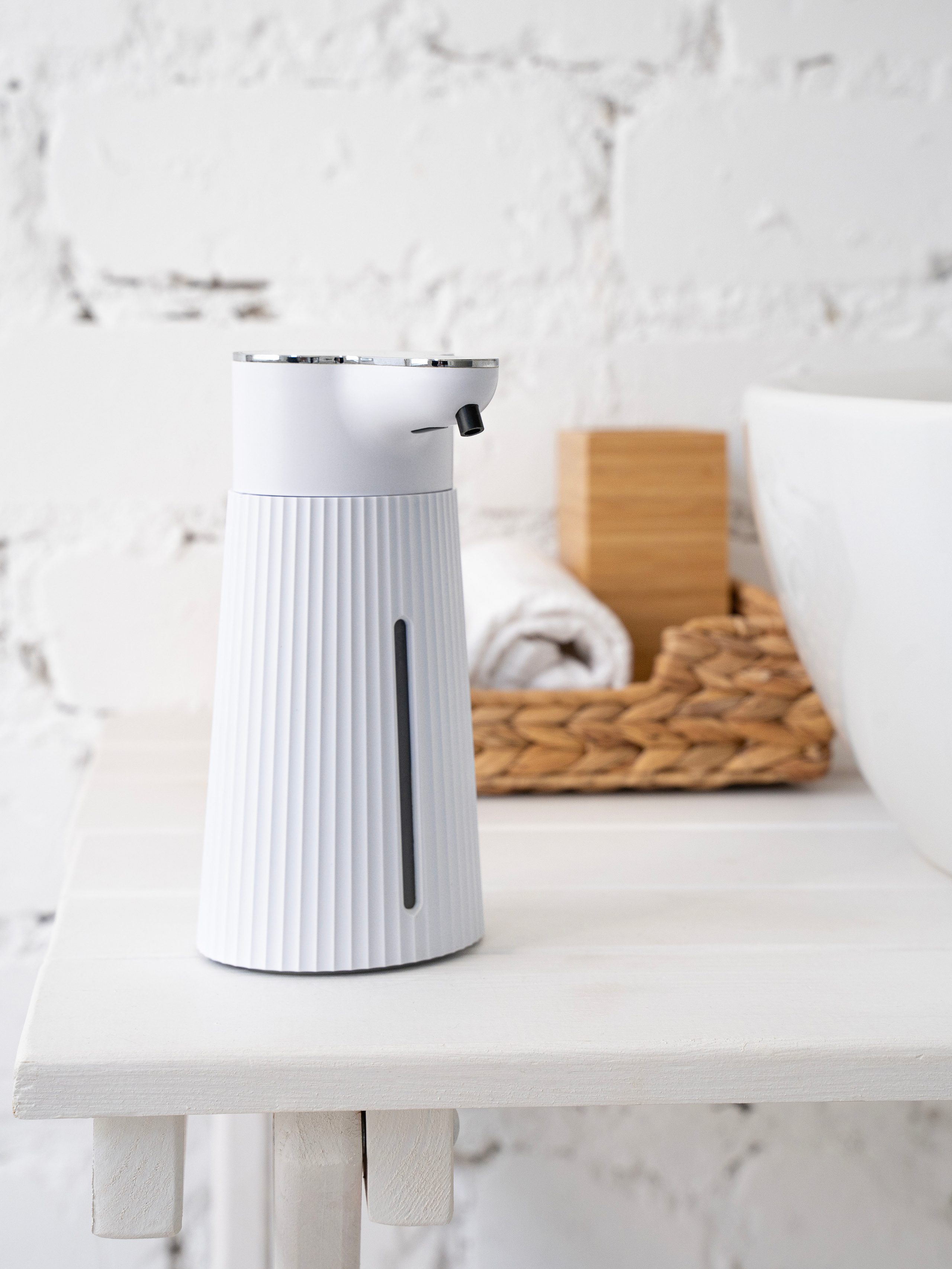 Диспенсер для мыла. Фотограф для маркетплейсов Wildberries и Ozon | Предметная и фуд-съёмка, инфографика и видео для брендов — Анастасия Супрунова