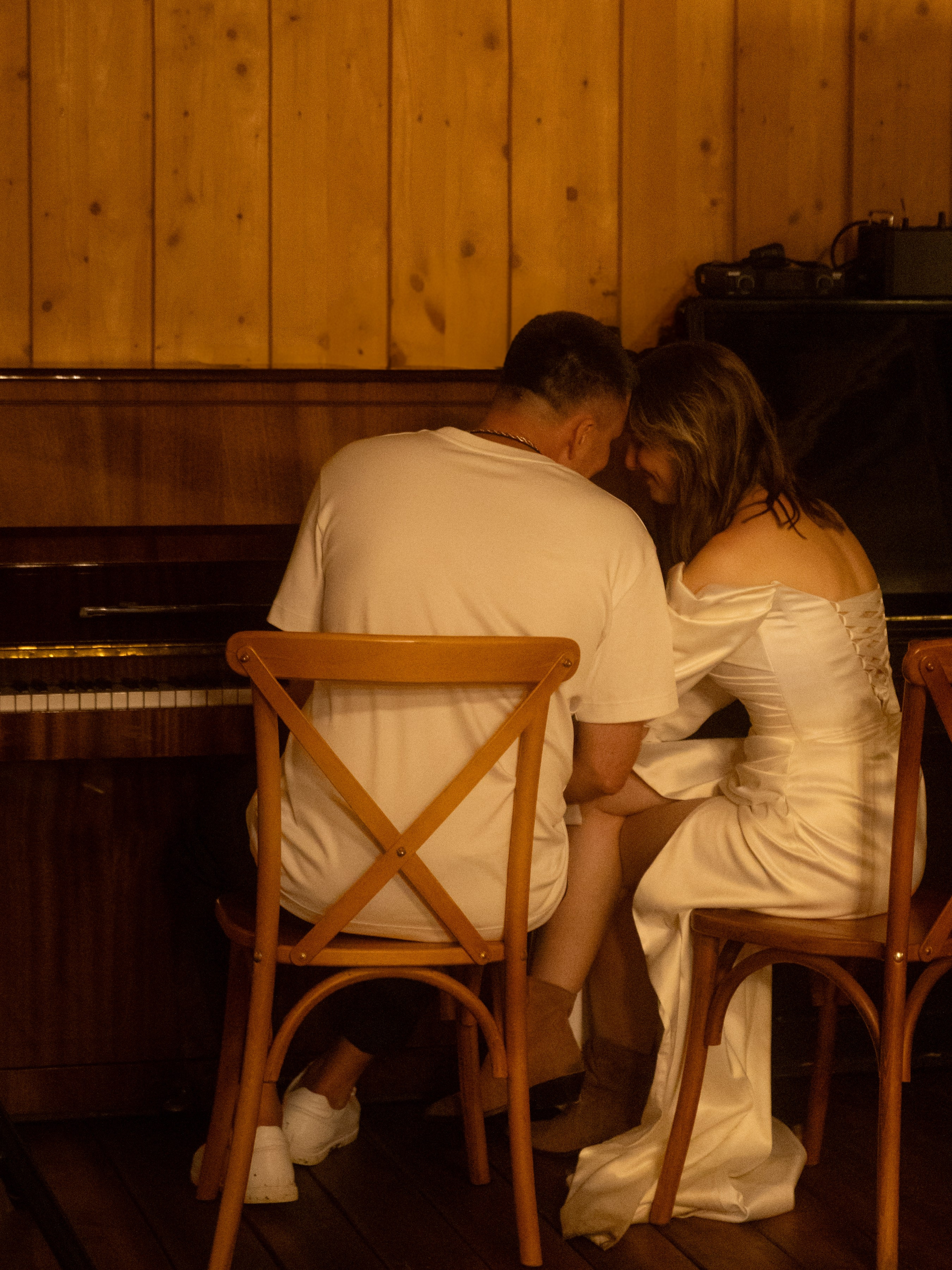 Алиса и Слава, роспись в Москве и вечеринка на природе, подальше от города. Фотограф в Москве Екатерина Черненко