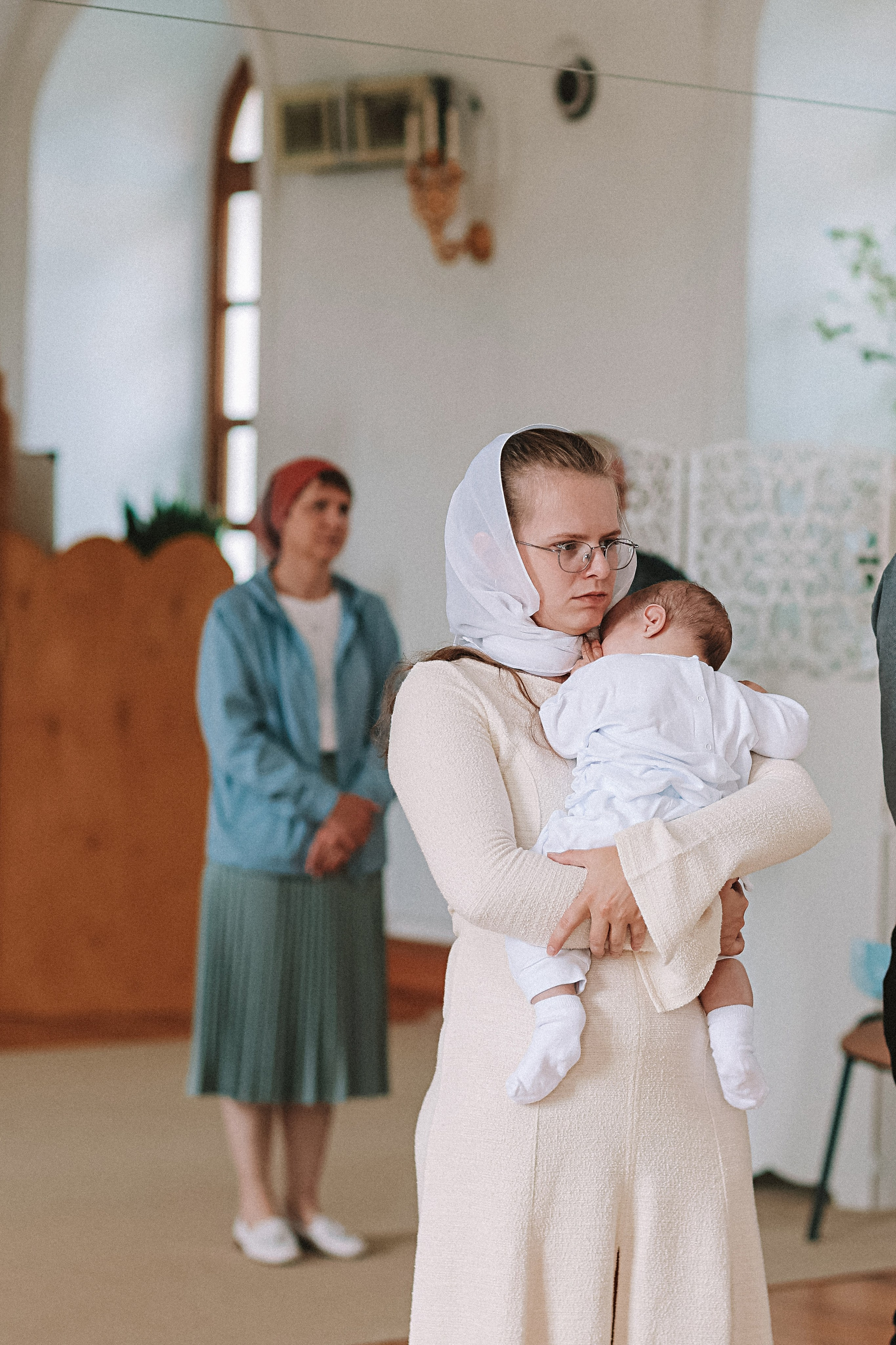 Крещение церковь около моста влюбленных. Семейный фотограф Тюмень, фотограф на роды Салмина Мария