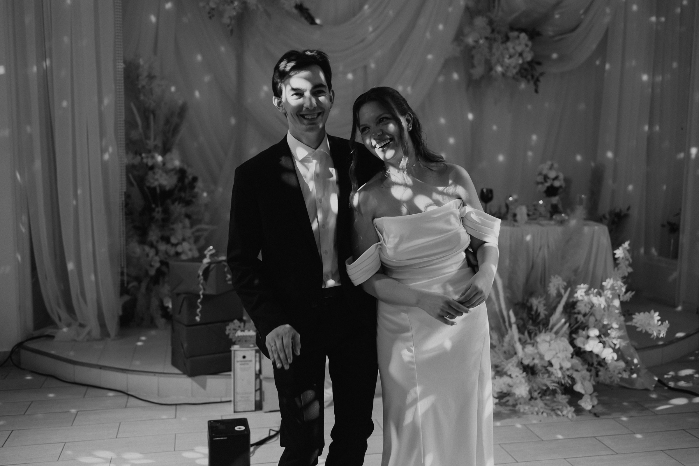 Эльвира и Иван. Свадебное агентство «Всё Серьёзно»