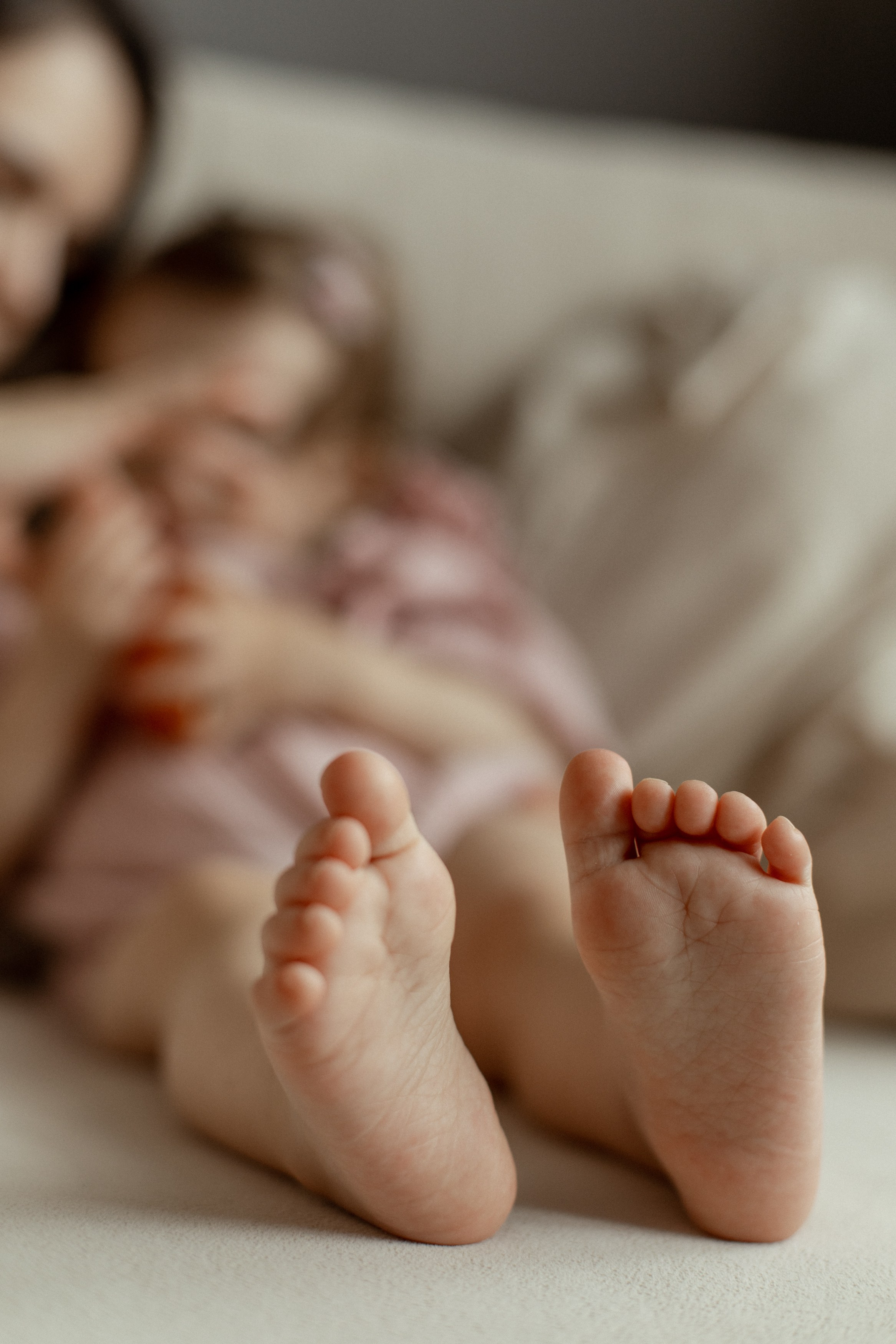 Домашняя фотосессия мама и дочка. Семейный фотограф Челябинск