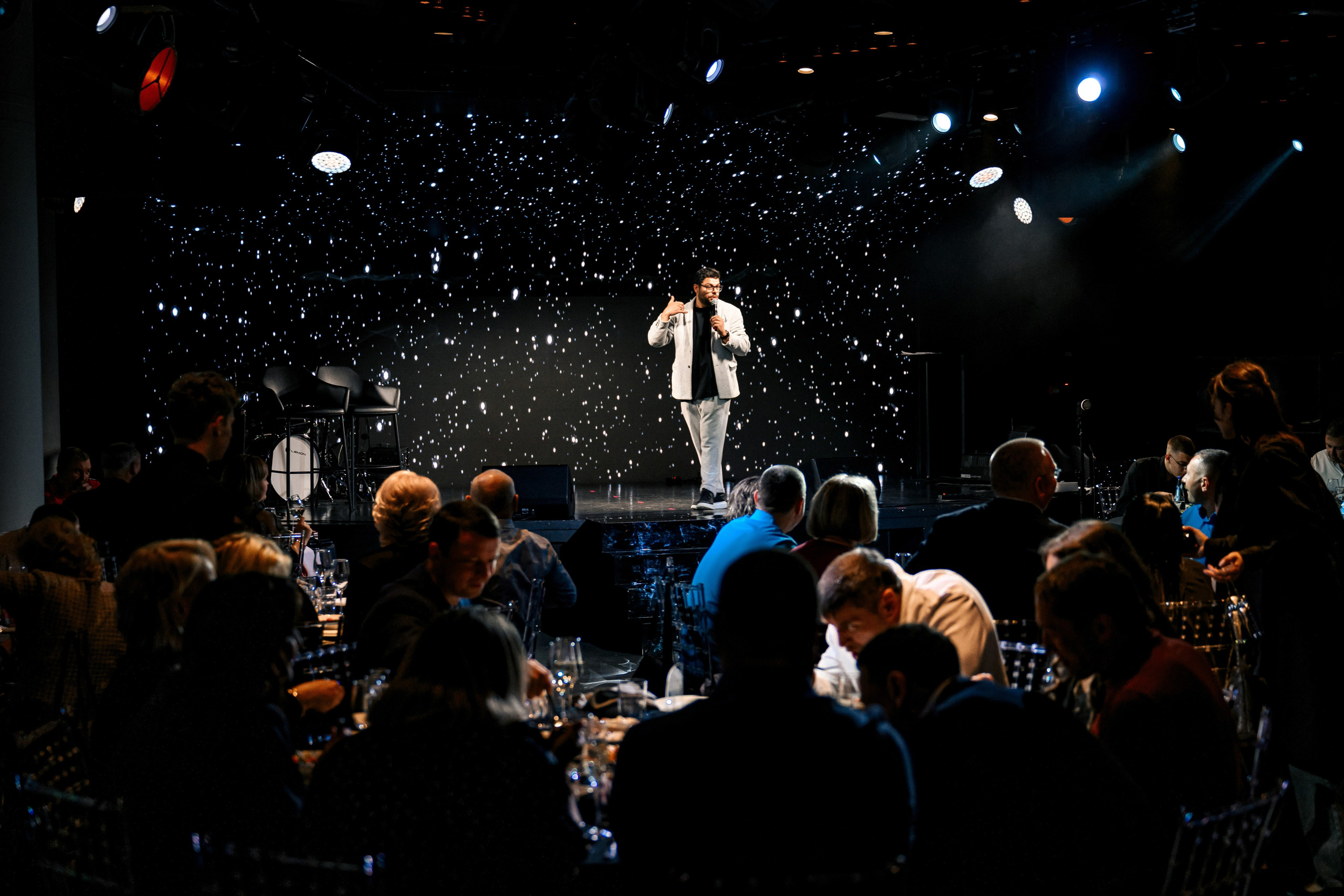 Happy Birthday. Максим Комаров — Профессиональный фотограф