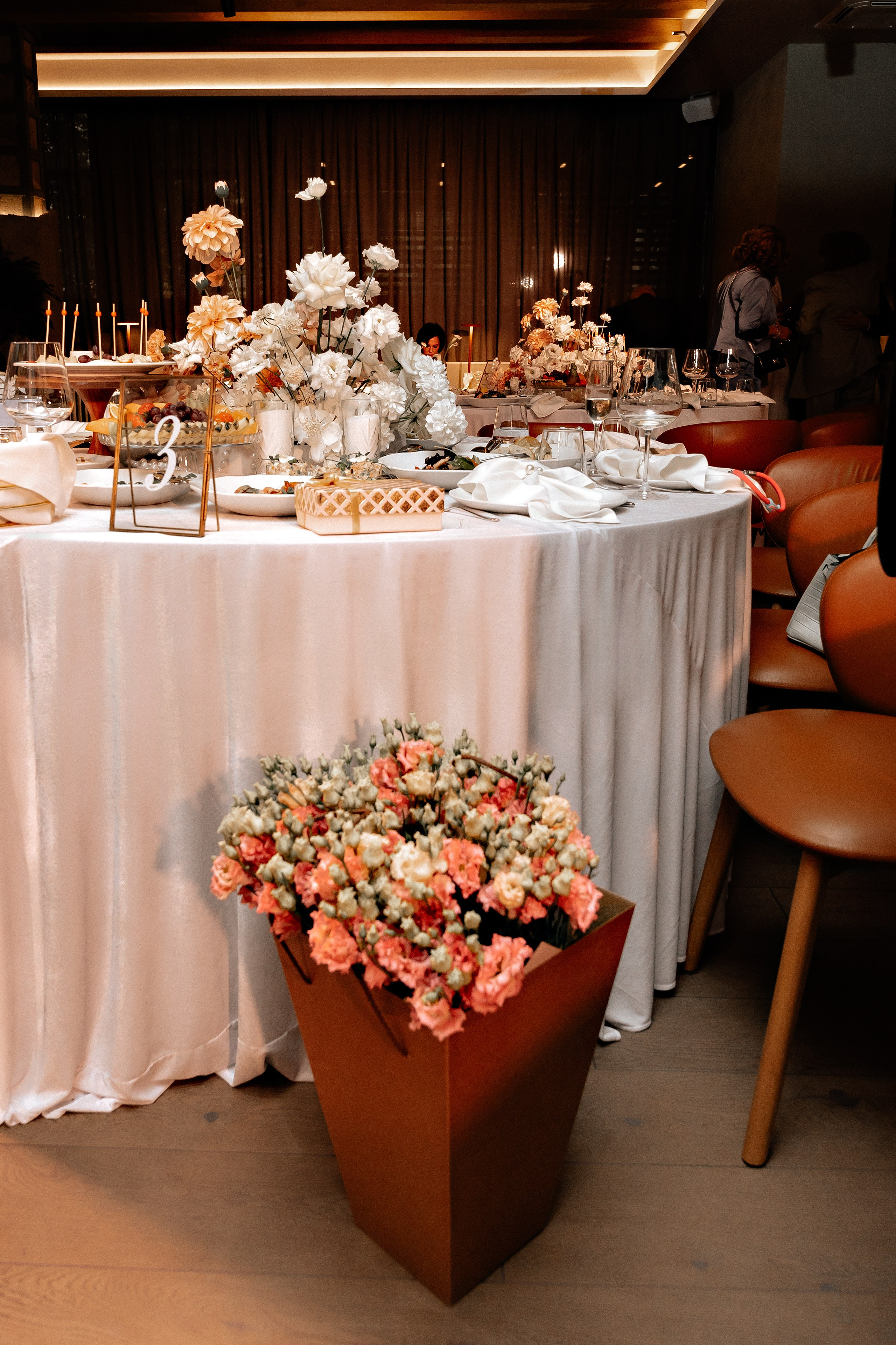 Свадьба «Парк Горького» Артём-Юлия. Свадебный/Портретный фотограф снимаю в Москве