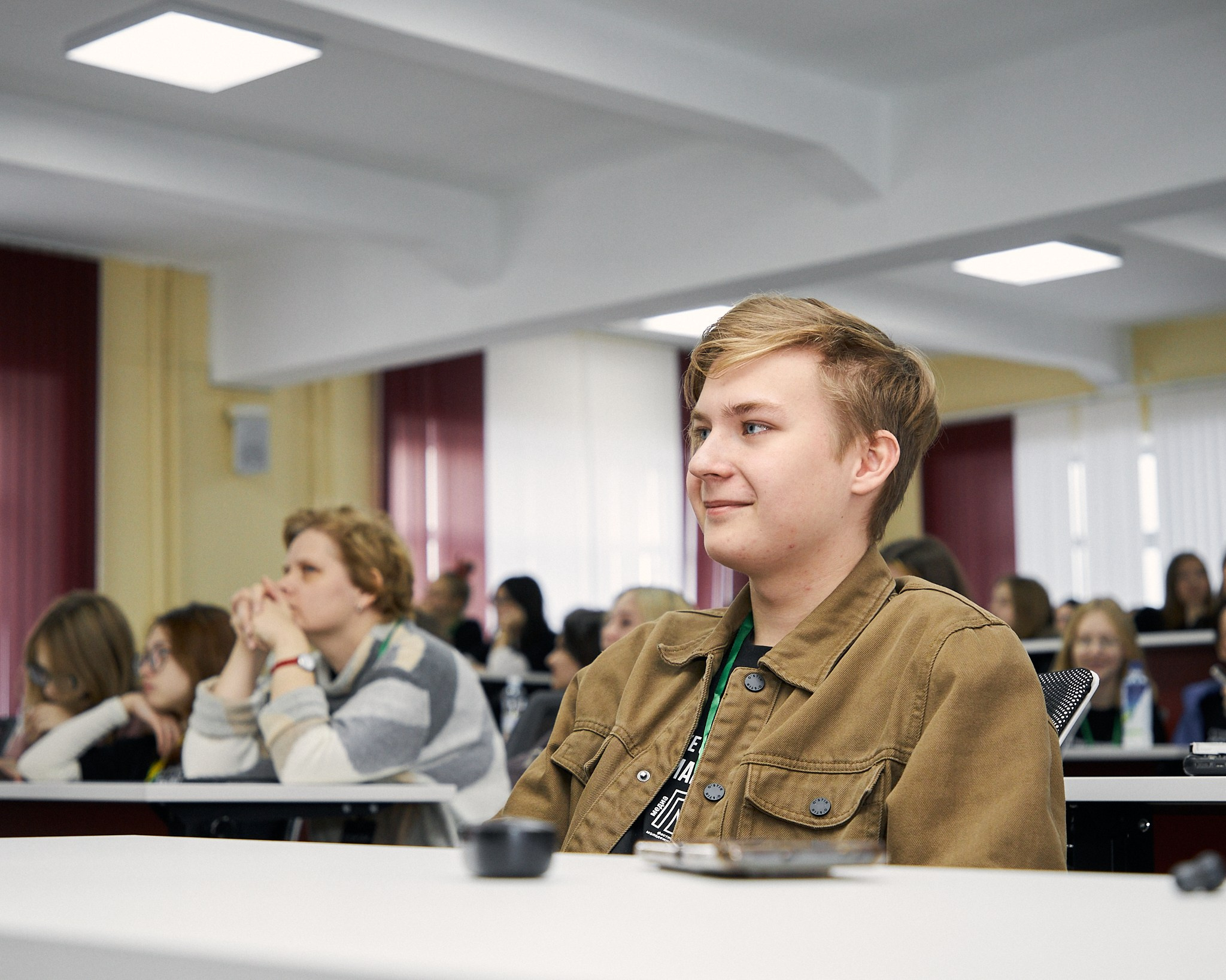 РЕПОРТАЖНАЯ СЪЕМКА. Фотограф Екатеринбург, снимаю студийные портреты, каталоги, репортажи, для бизнеса