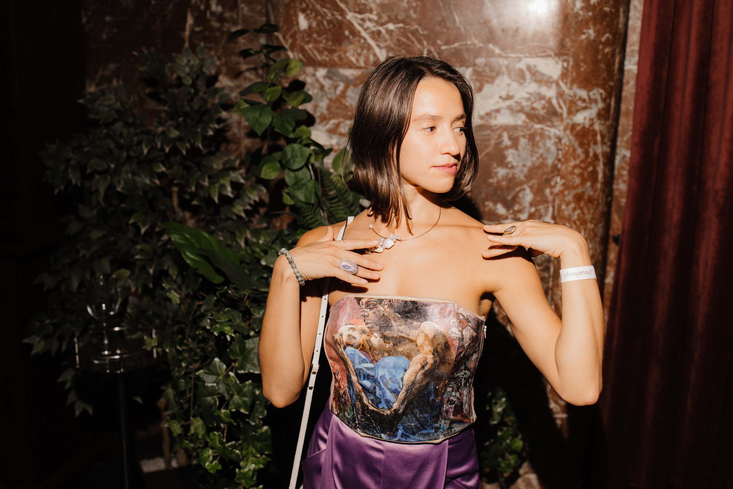 PHAGAMAST. VICTORIA SHU