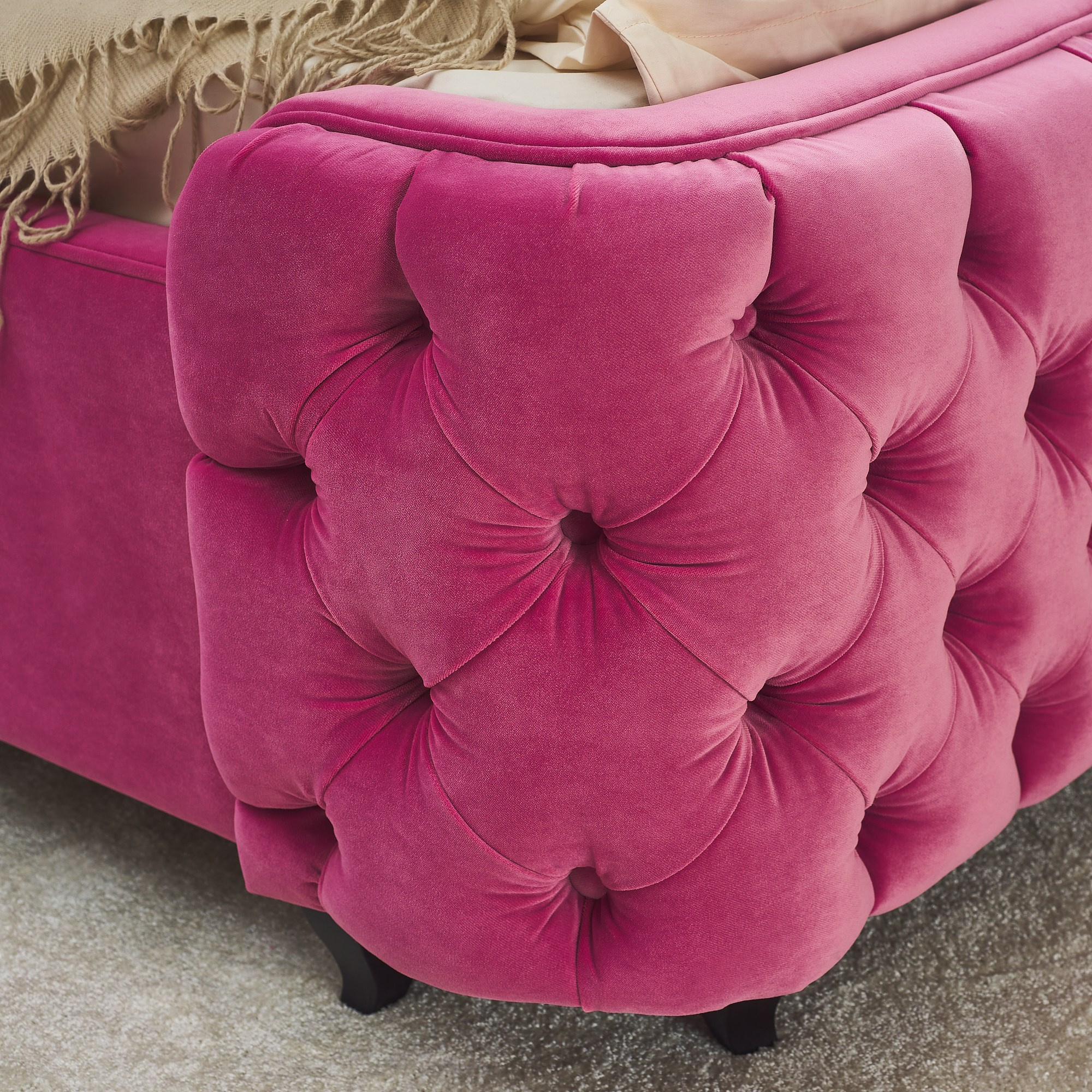 Мебель крупным планом