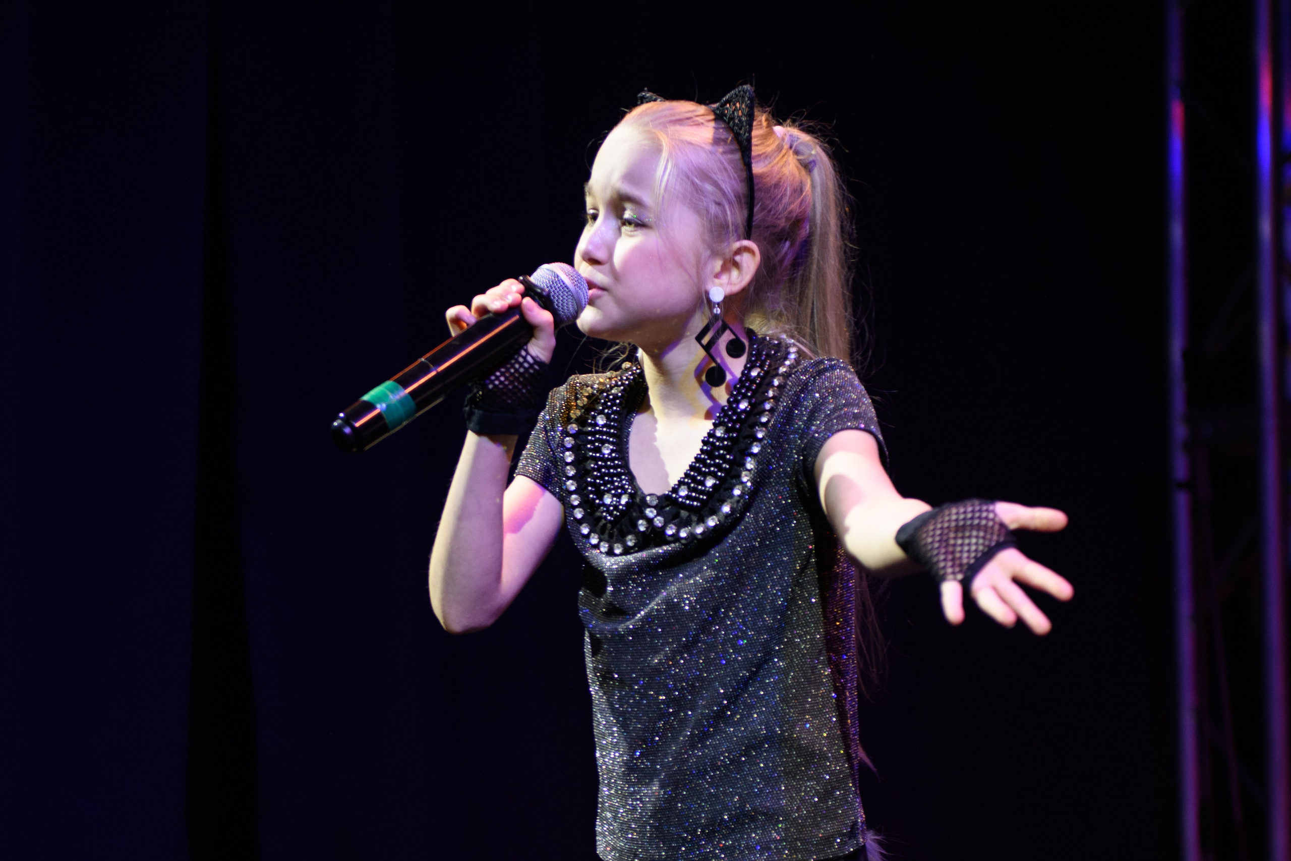 Финал конкурса красоты и материнства «Особенная мама». Организация и проведение фотосъемок в Санкт-Петербурге. Фотограф Смирягин Илья