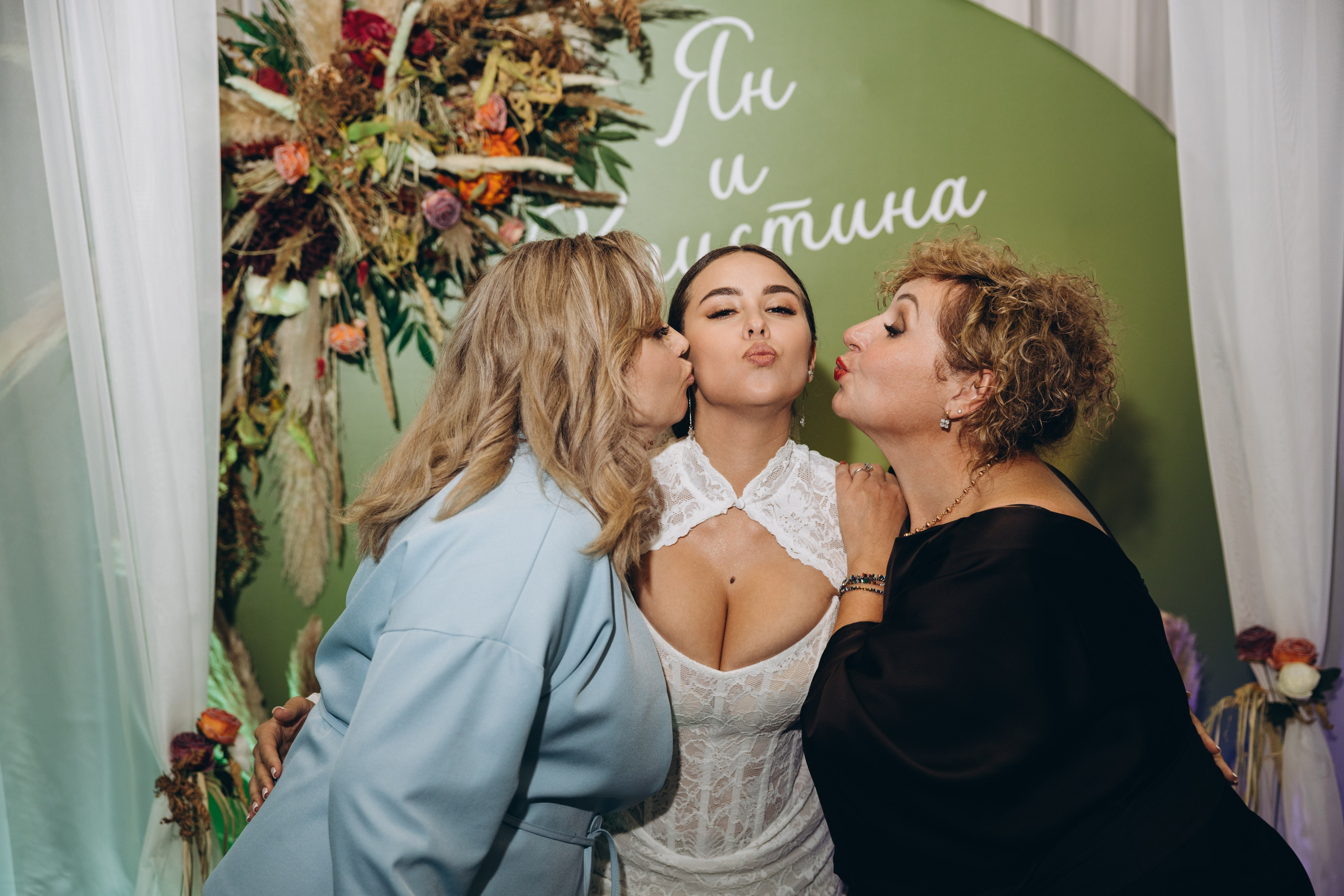 Ян и Кристина. Свадебный, семейный фотограф в Иркутске Светлана Макаричева