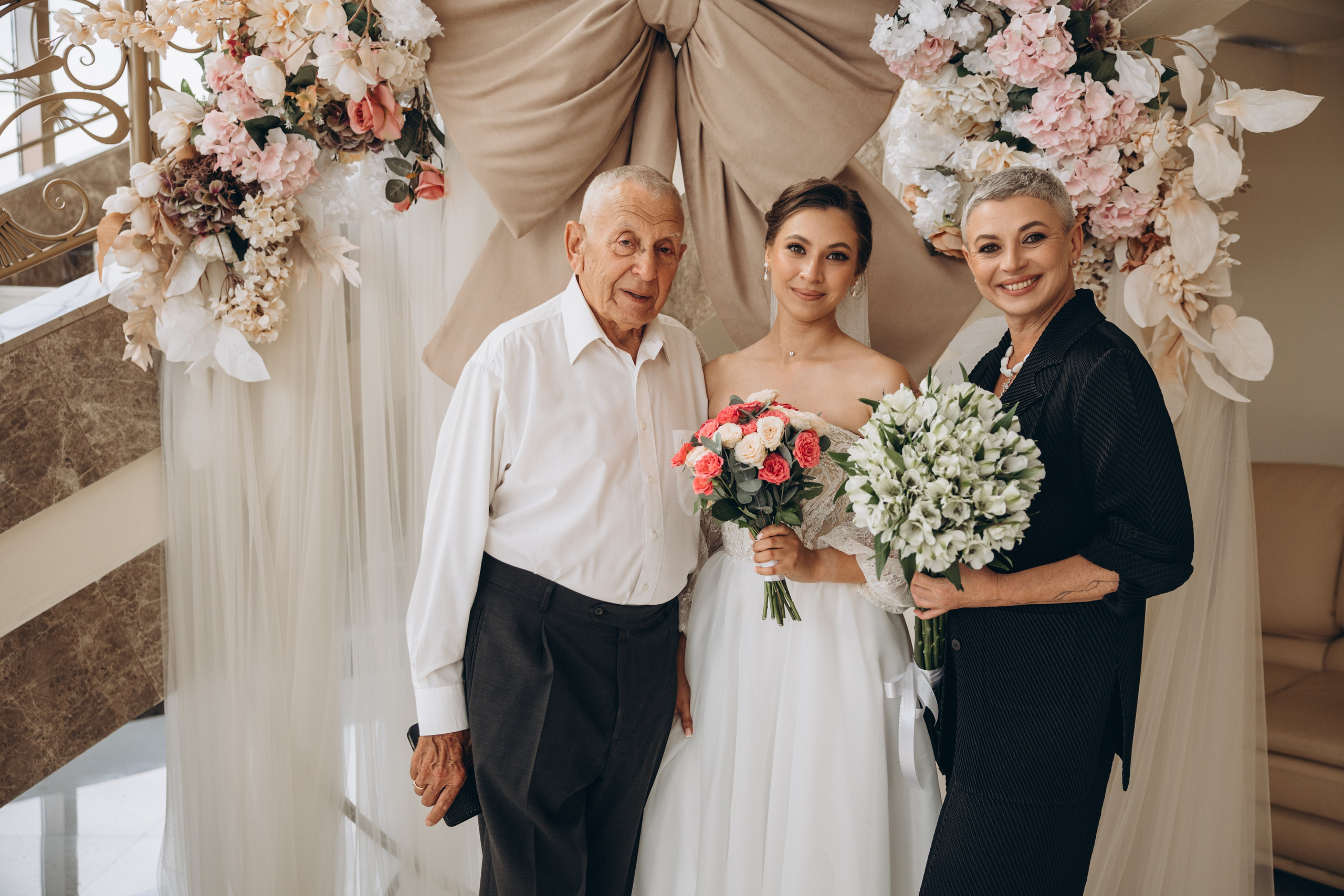 Ренат и Софья. Свадебный, семейный фотограф в Иркутске Светлана Макаричева