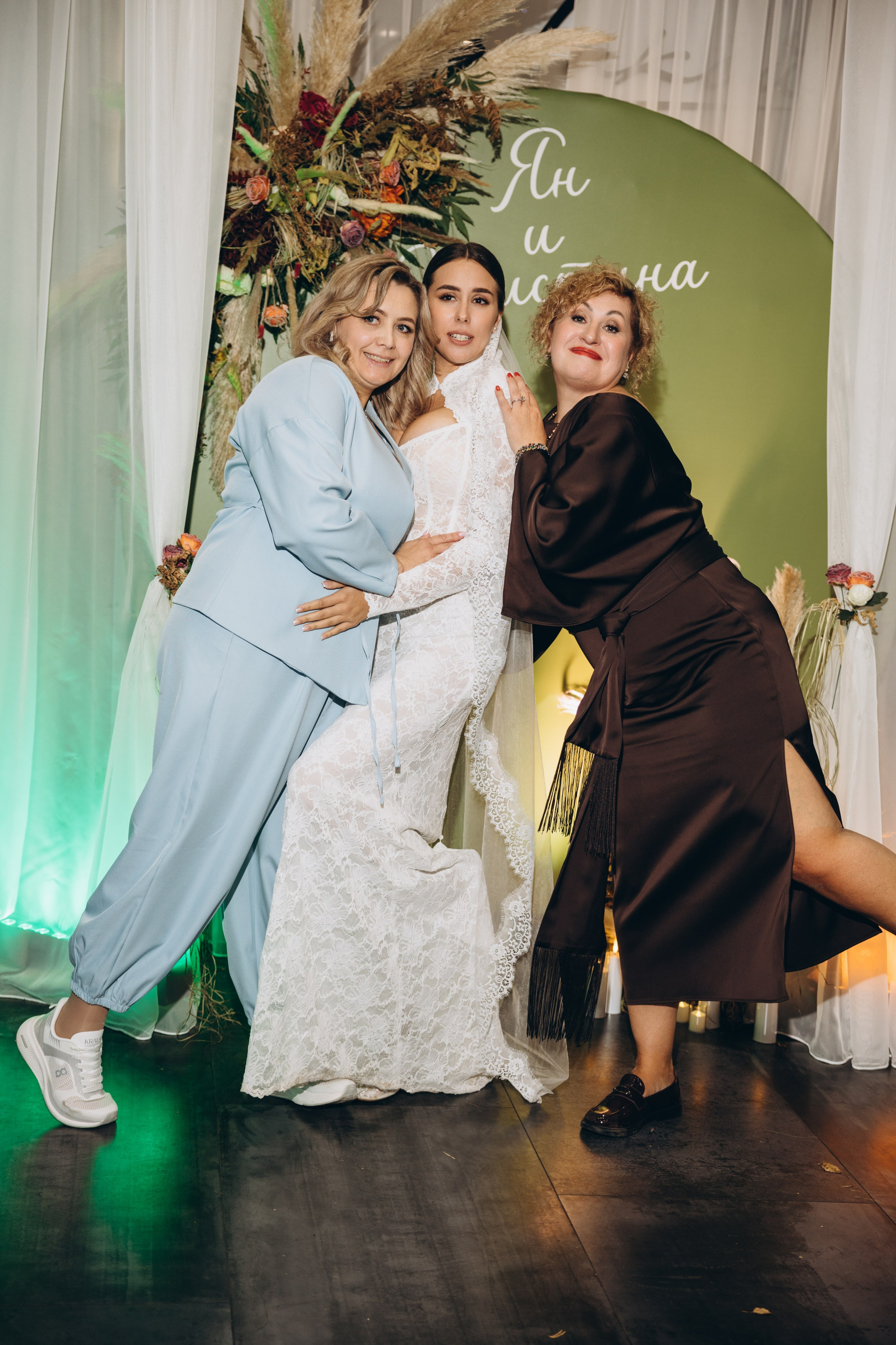 Ян и Кристина. Свадебный, семейный фотограф в Иркутске Светлана Макаричева