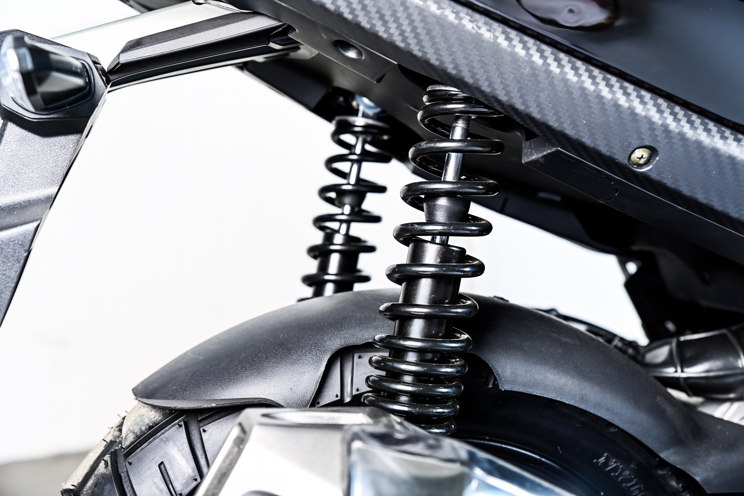 Фотосъёмка автомобилей, мотоциклов и деталей