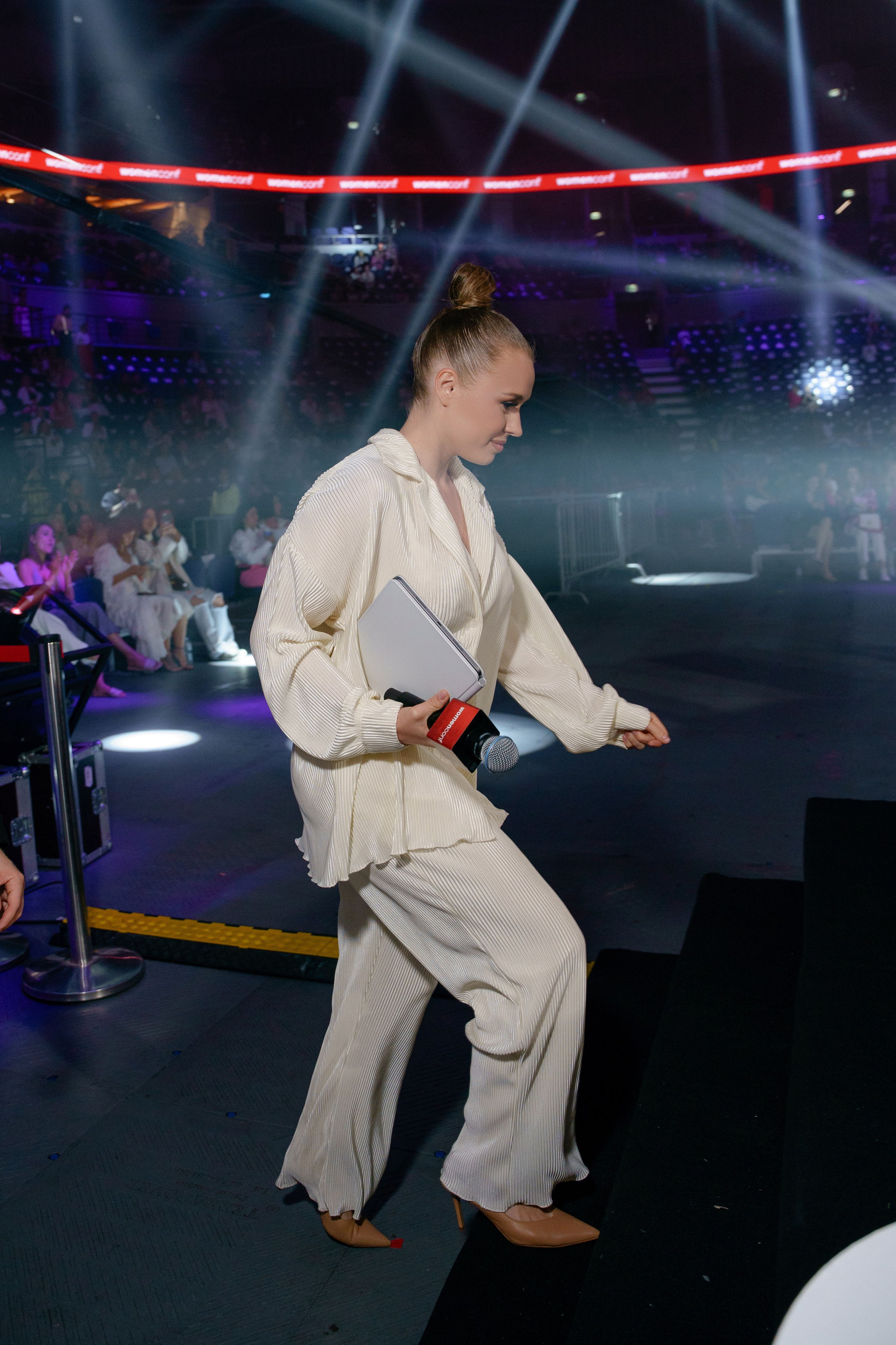 Фотограф на самую масштабную женскую конференцию в России WomenConf. Репортажный фотограф Москва Сергей Дружинин