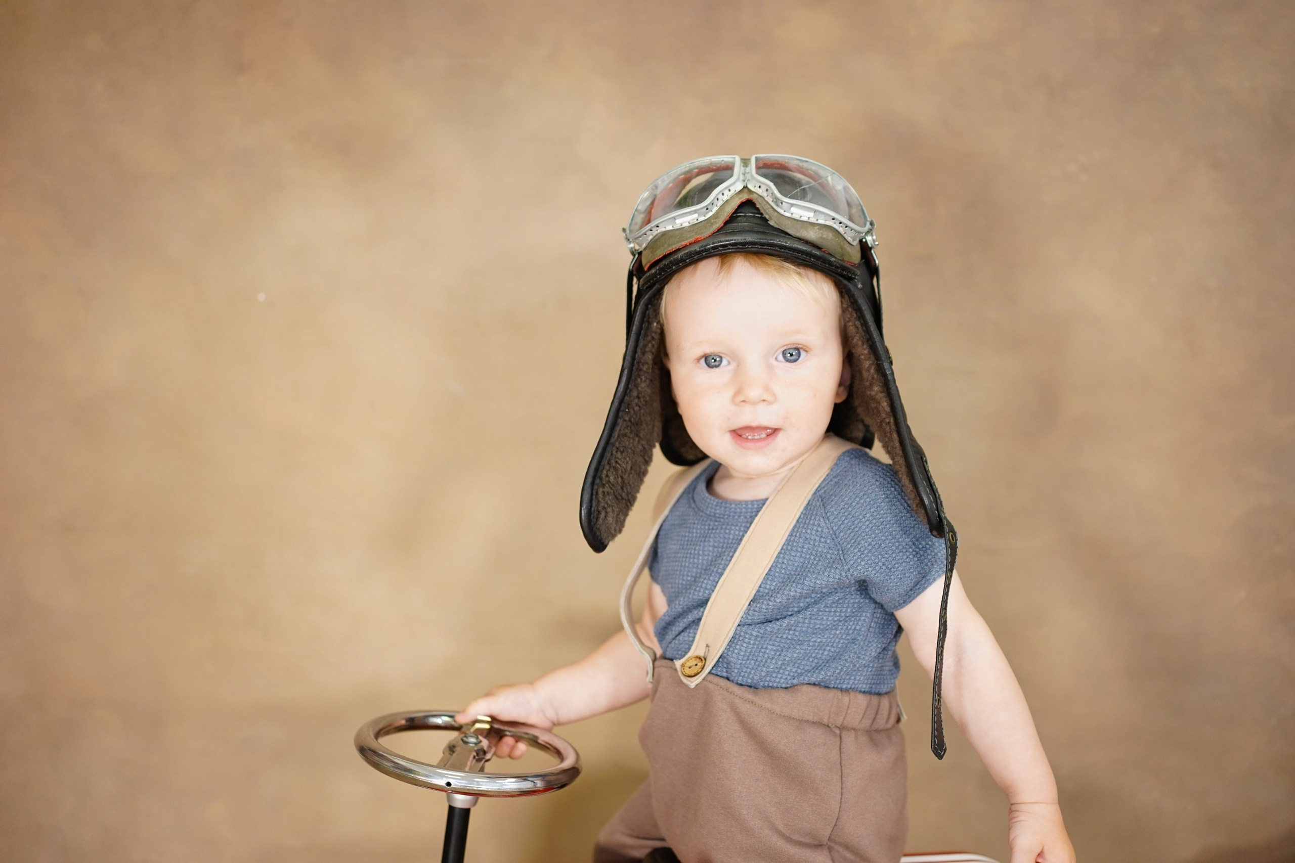 Фотосессия на Годик для Мальчиков. Детская Фотостудия ГОДОВАСИКИ в Санкт-Петербурге фотосесия на годик