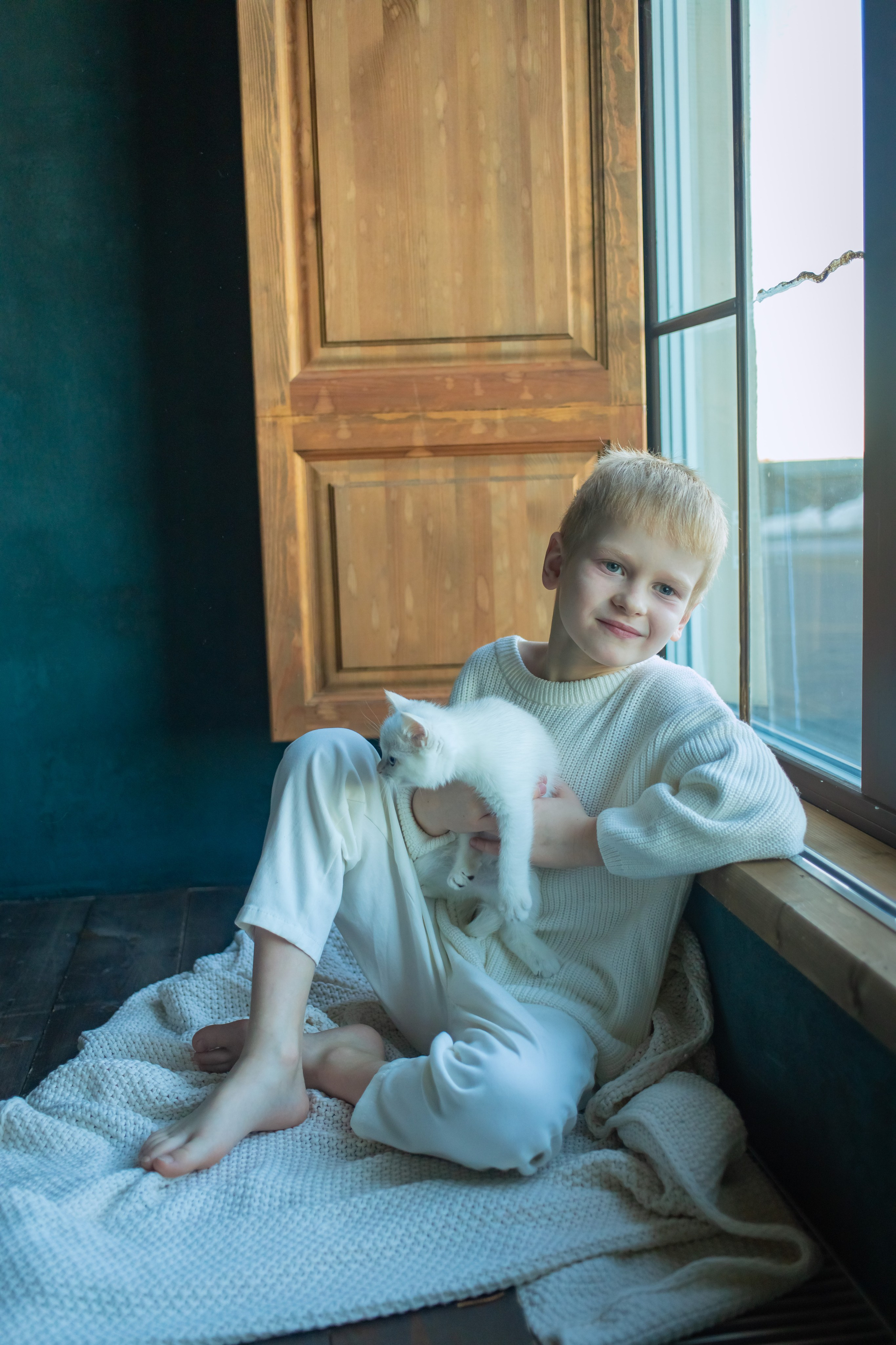 Детская фотосессия с котятками в студии в СПБ