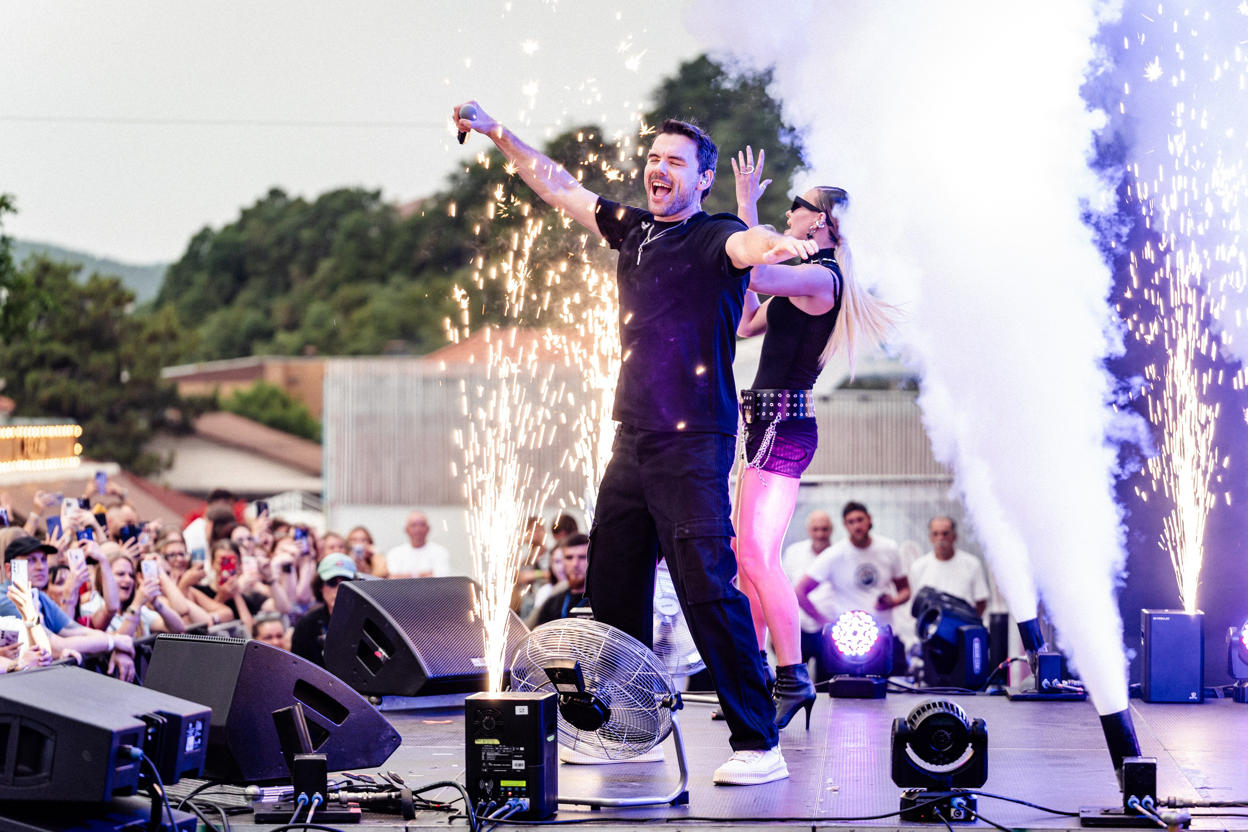 Лёша Свик • Банд’Эрос • Олег Майами • Filatov & Karas. Свадебный и репортажный, фуд фотограф в Новороссийске Евгений Александриди