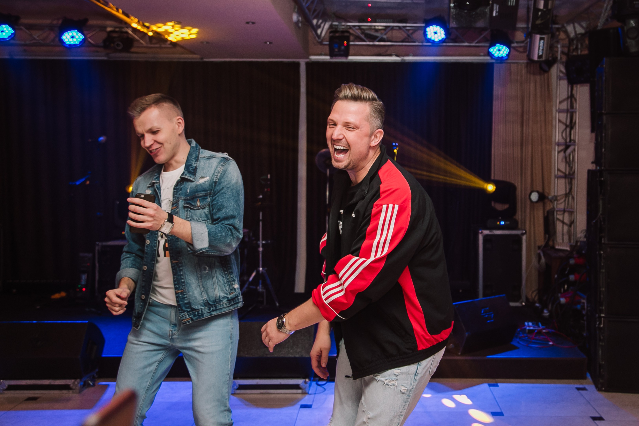 С «Иванушками». Фотограф в Красноярске Надежда Воскресенская