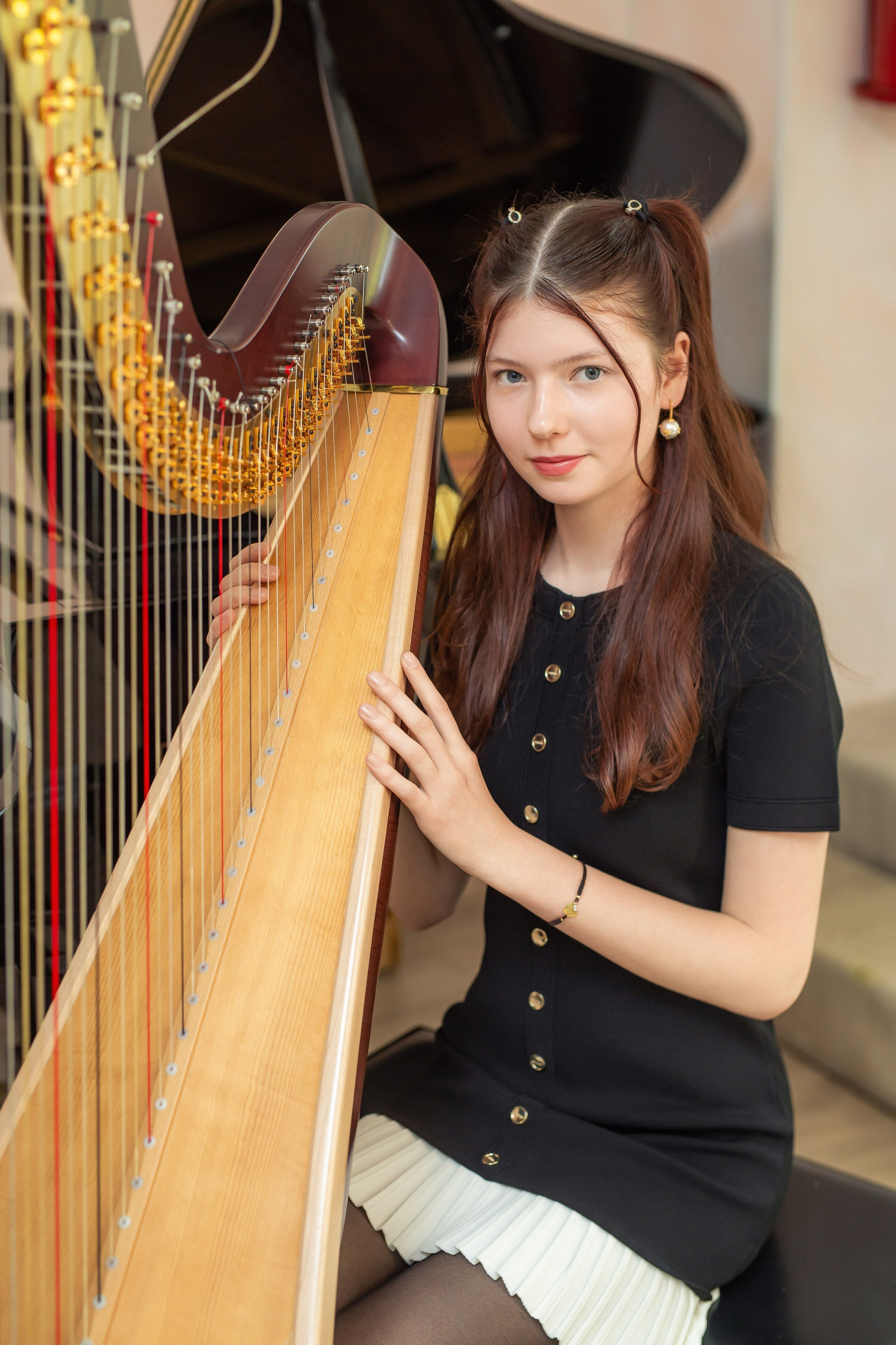 Школьникам. Антон и Татьяна Денисенко