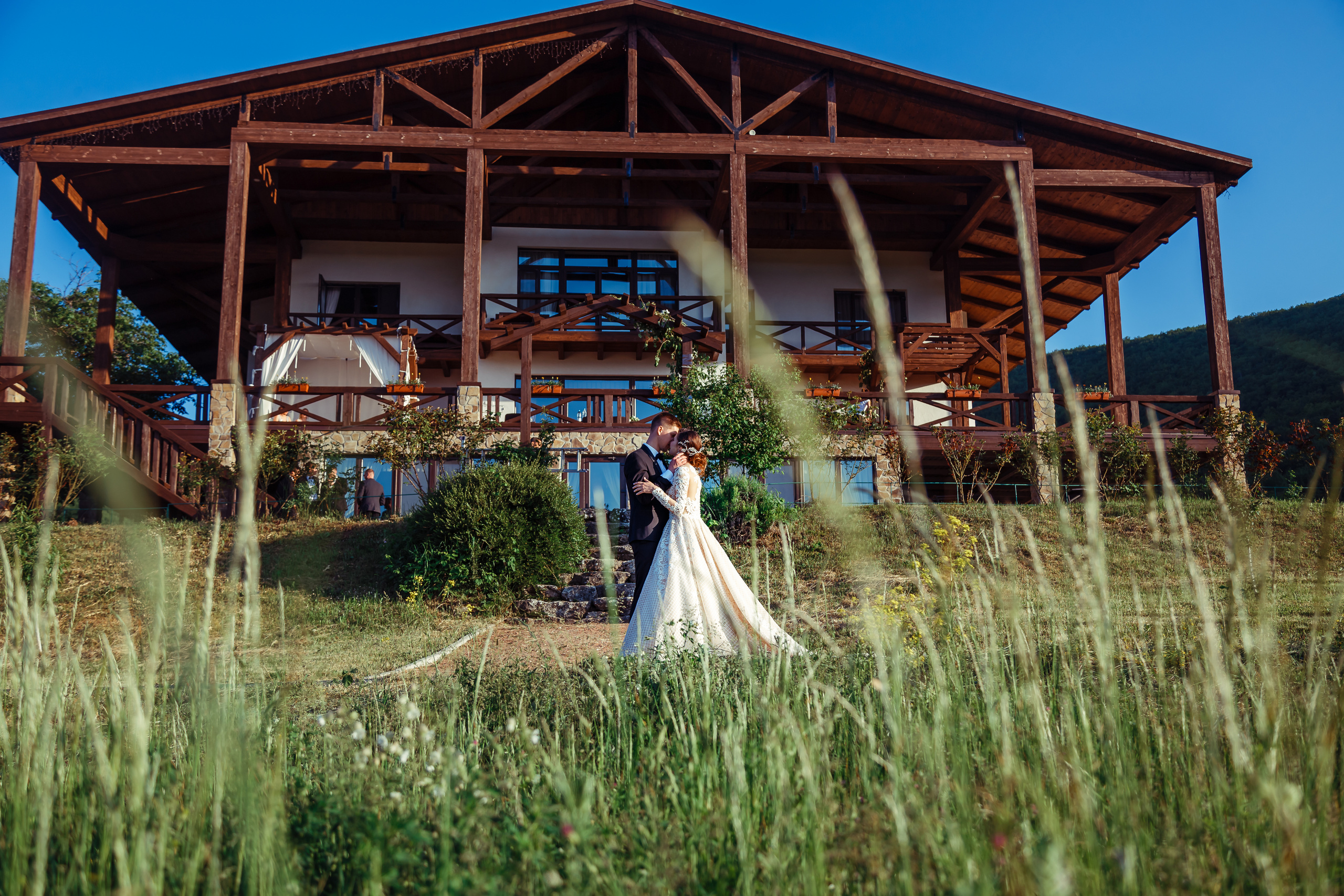 Свадьба в горном шале. Лера и Максим. Свадебный фотограф в Крыму и Севастополе Ольга Баскакова