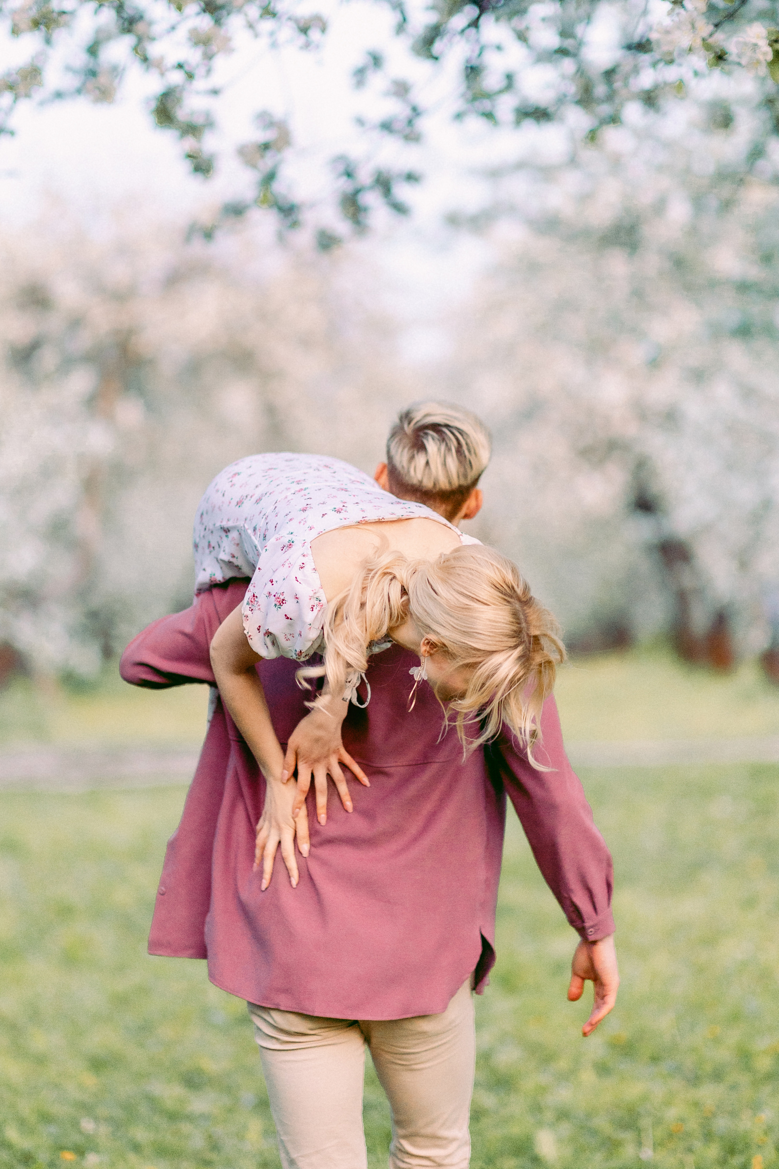 Фотограф лавстори Love story в цветении. Фотограф Москва — Павел Михайлов