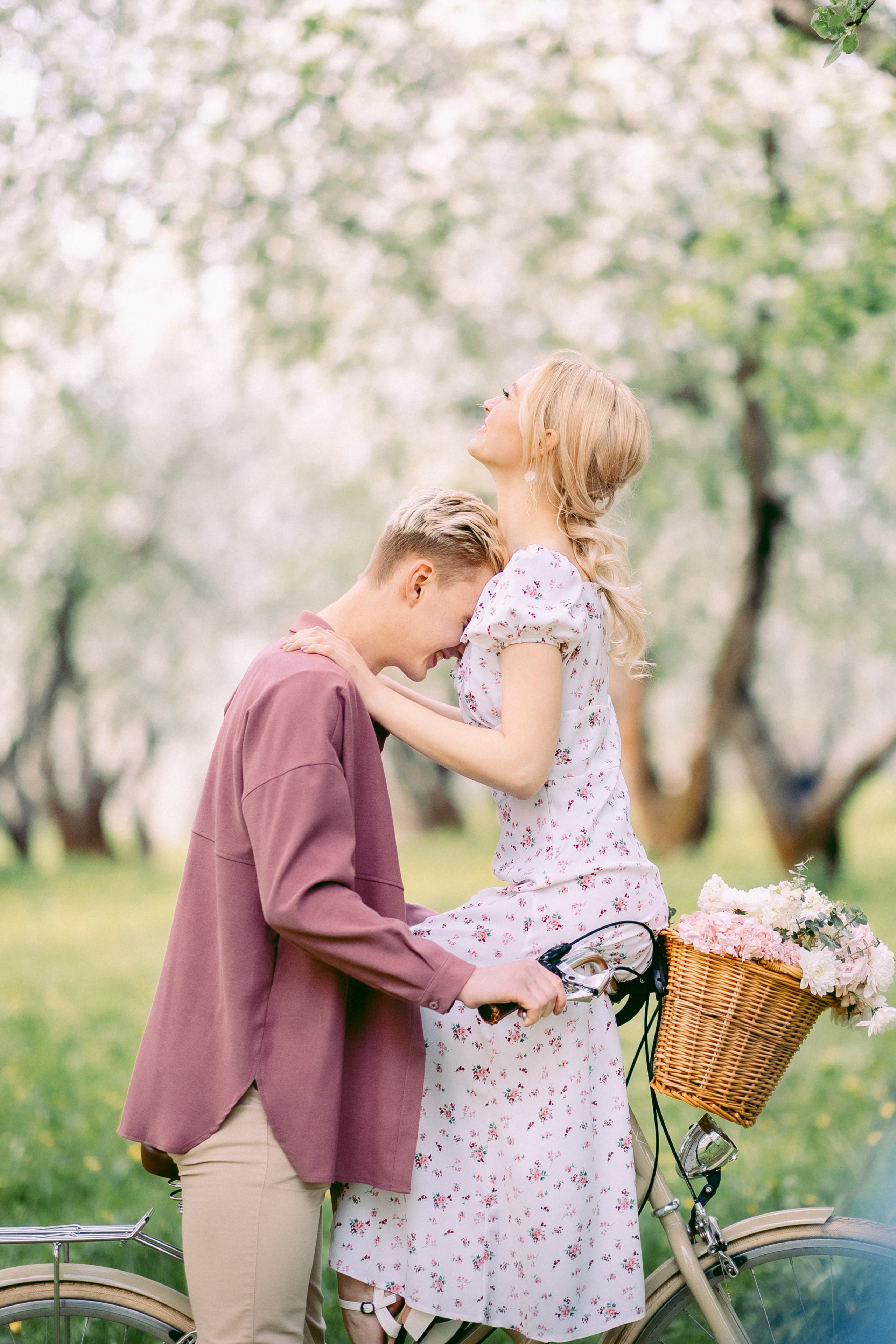 Фотограф лавстори Love story в цветении. Фотограф Москва — Павел Михайлов