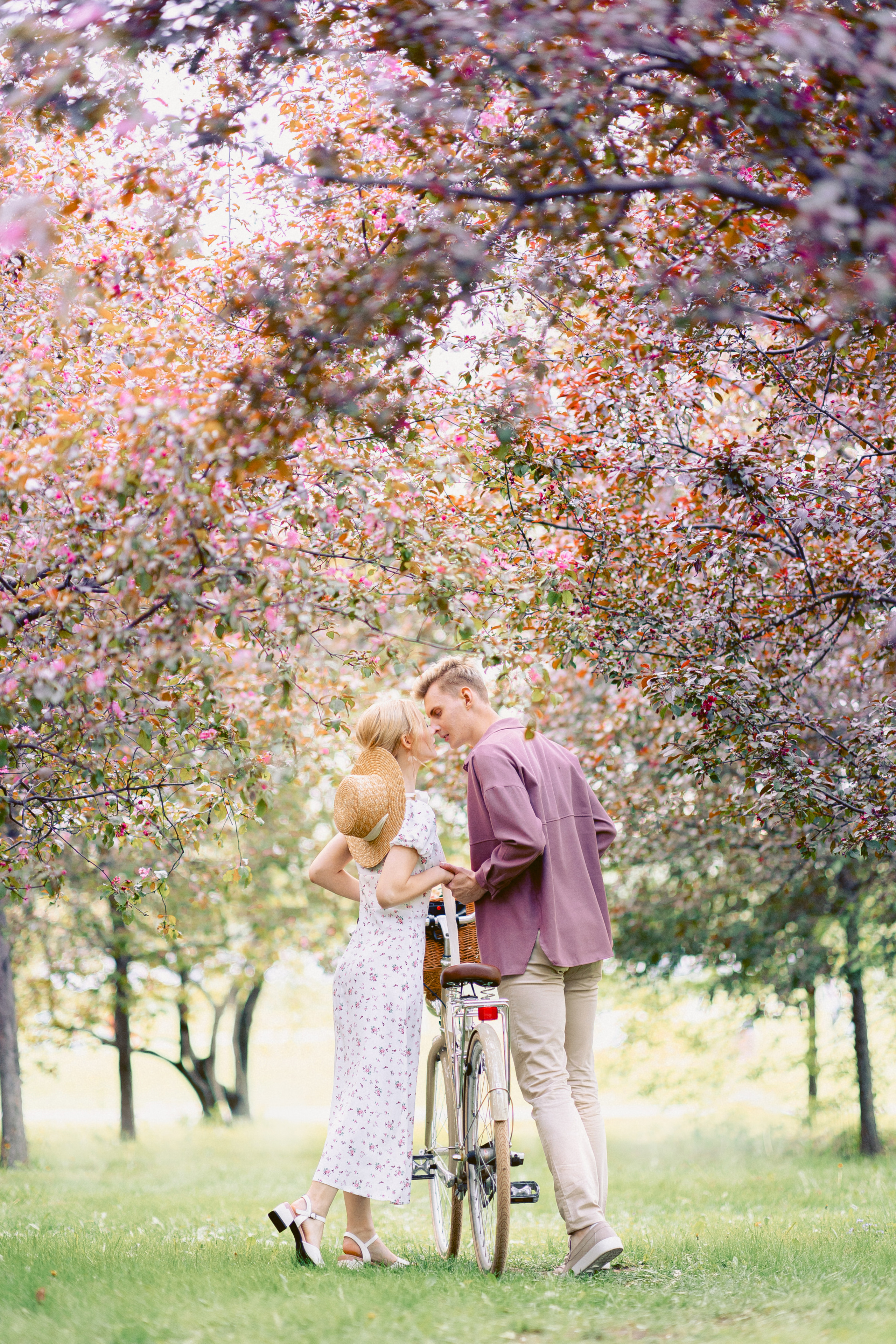 Фотограф лавстори Love story в цветении. Фотограф Москва — Павел Михайлов