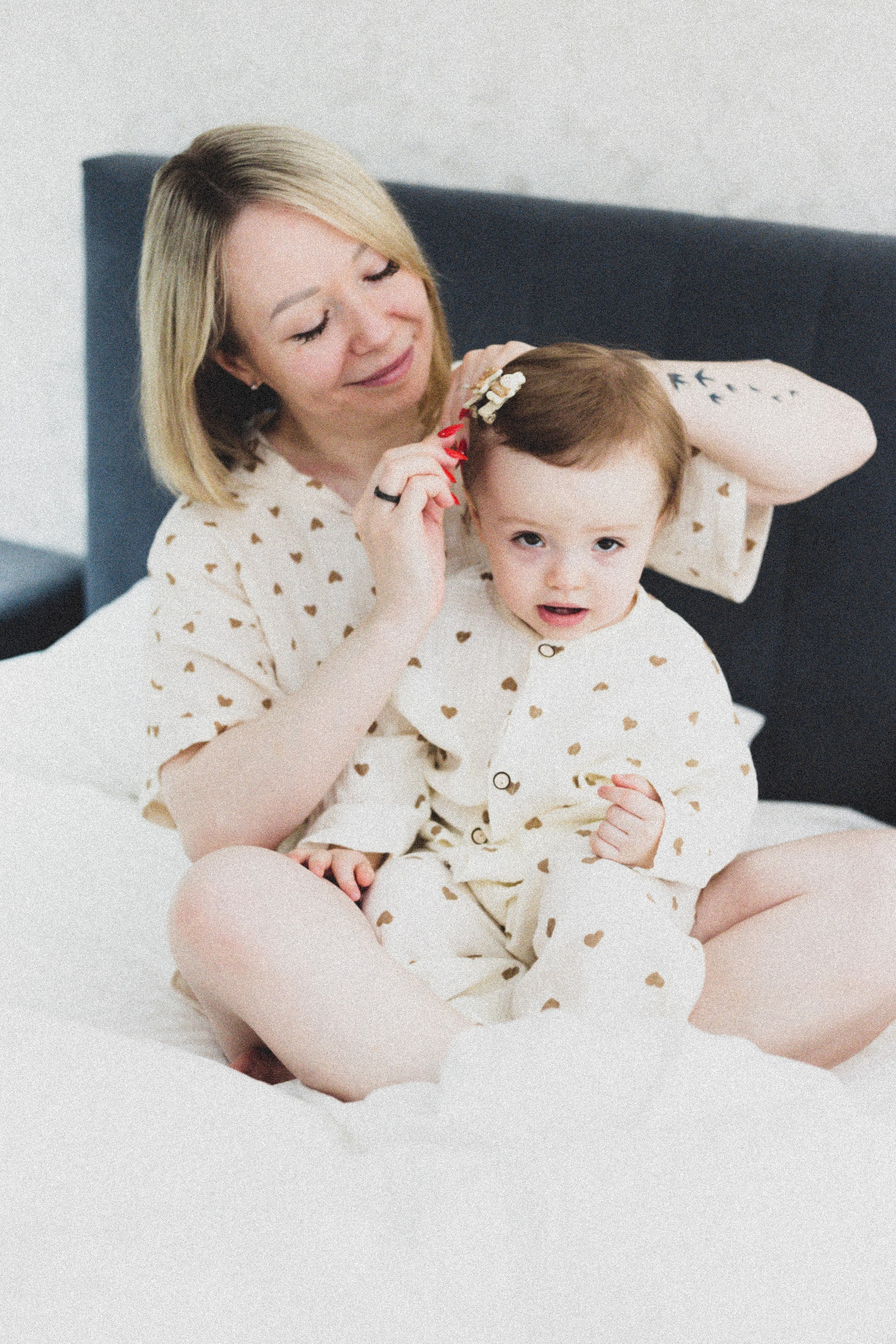 Мама и малыш lifestyle. Фотограф беременных и новорождённых в Краснодаре