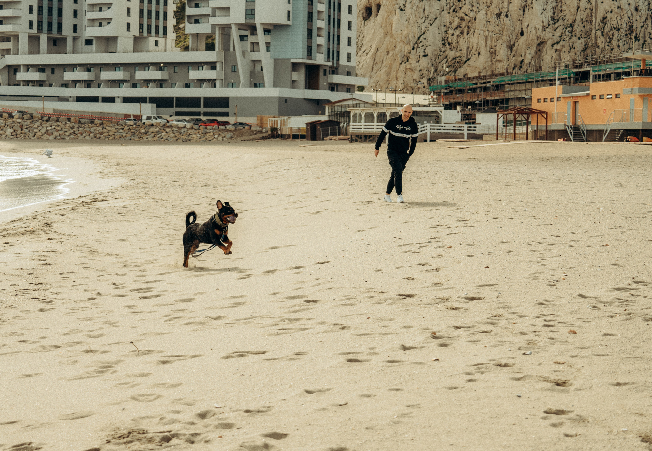 Beach. IANA VOLITSKAYA. LifeStyle Photographer in Gibraltar