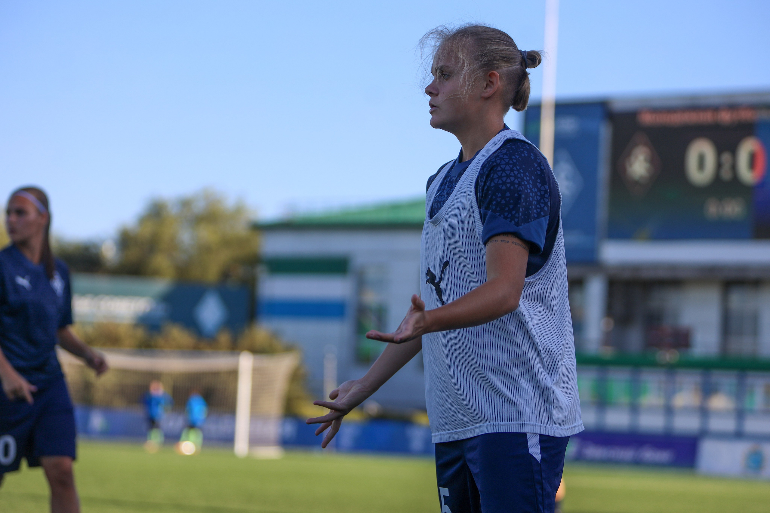 Крылья Советов — Мастер-Сатурн. Молодежная лига по футболу среди женских команд. Спортивный фотограф в Самаре