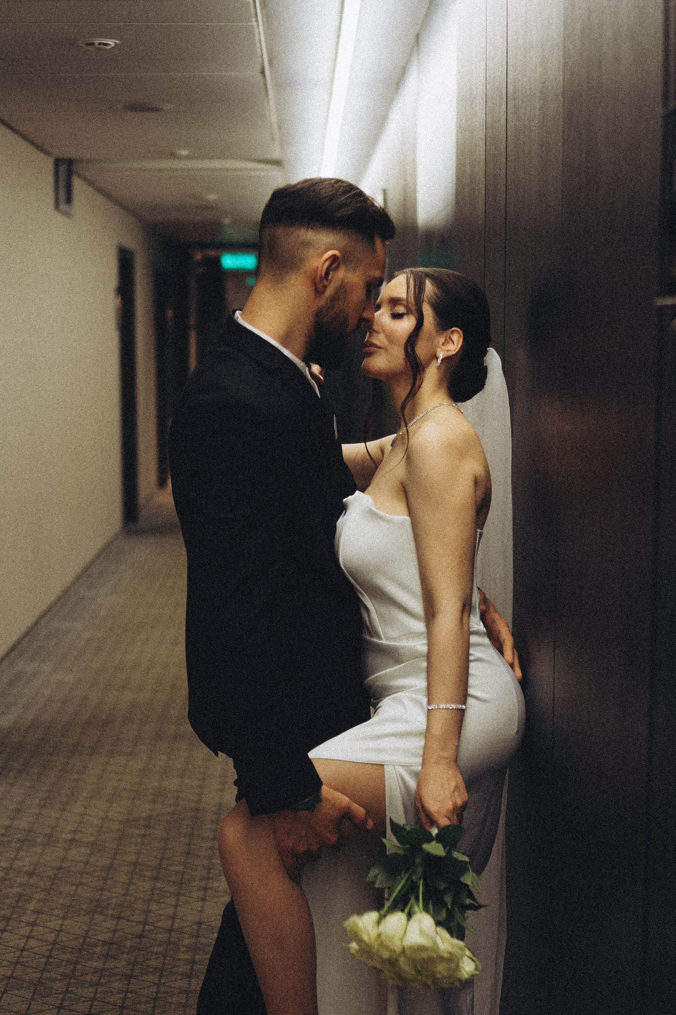 СВАДЕБНАЯ СЬЕМКА СБОРОВ ЖЕНИХА И НЕВЕСТЫ В ОТЕЛЕ И ТАКЖЕ ФОТОСЕССИИЯ В ОТЕЛЕЕ МЕГАПОЛИС БРЯНСК. Профессиональный фотограф, Санкт-Петербург — Виктория Богомолова