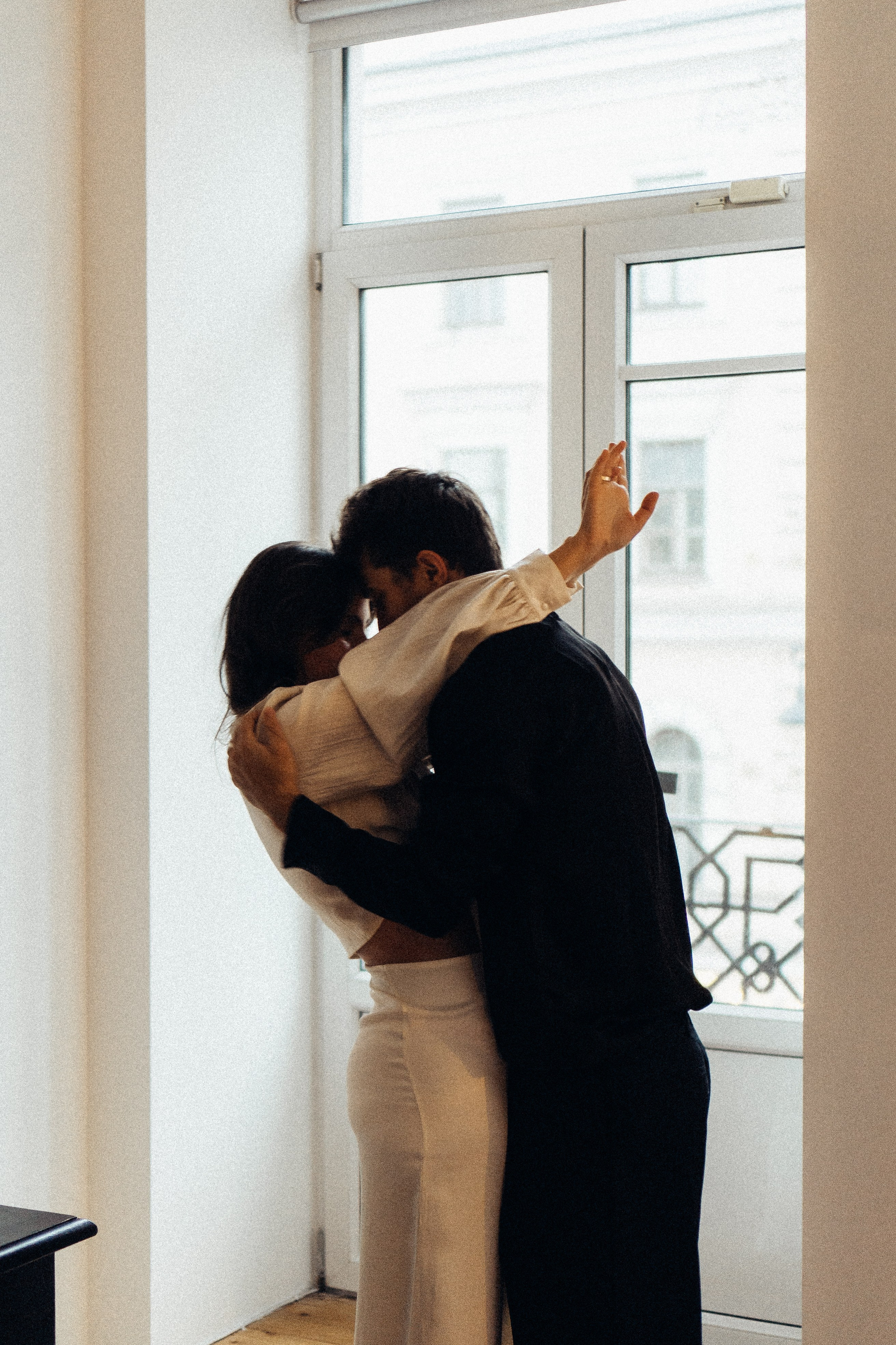 УТРО ЖЕНИХА И НЕВЕСТЫ В ПИТЕРСКОЙ КВАРТИРЕ И СЬЕМКА С СВАДЕБНЫХ ОБРАЗАХ. Профессиональный фотограф, Санкт-Петербург — Виктория Богомолова