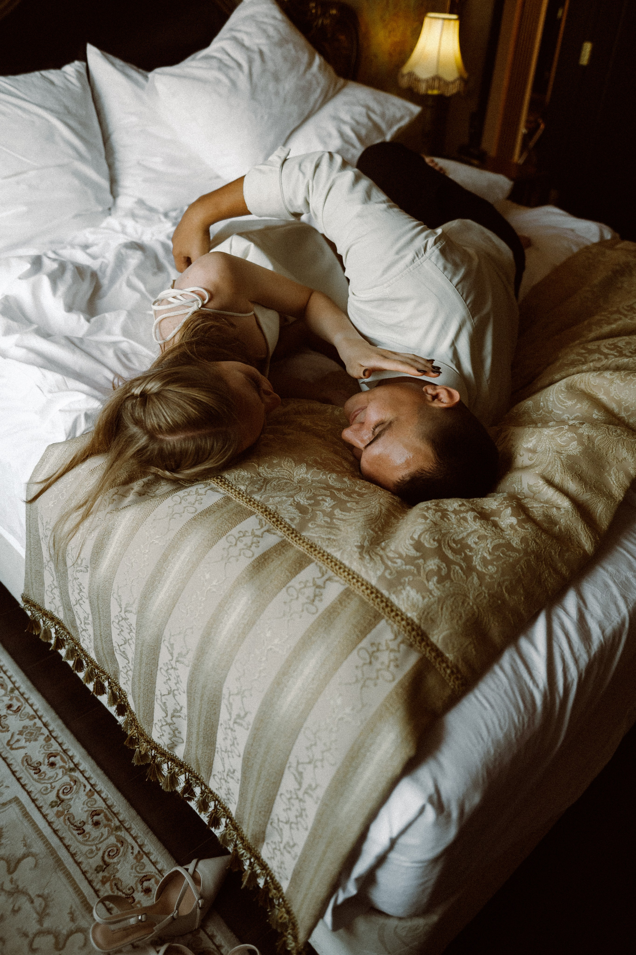 Свадебные фотографии. Фотограф в Барнауле Дарья Бутурлакина. Люби.Цени.Касайся