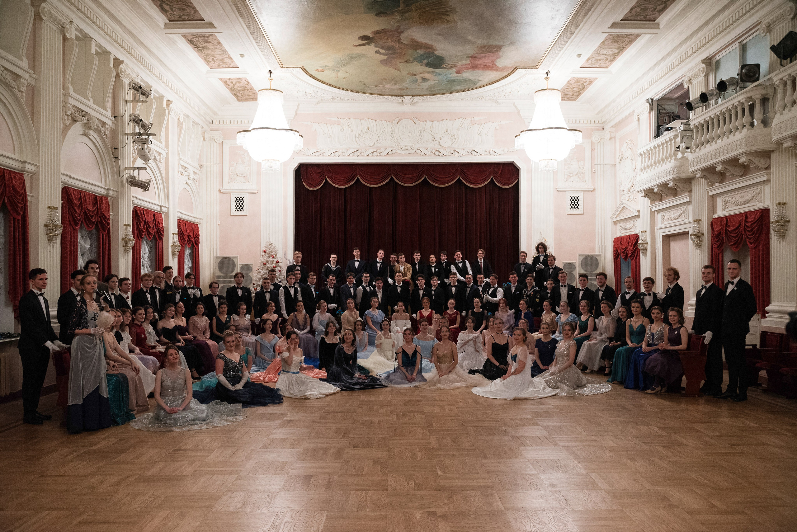 Бал «Тайны звёздного неба». Портретный фотограф в СПб Степан Клеменче