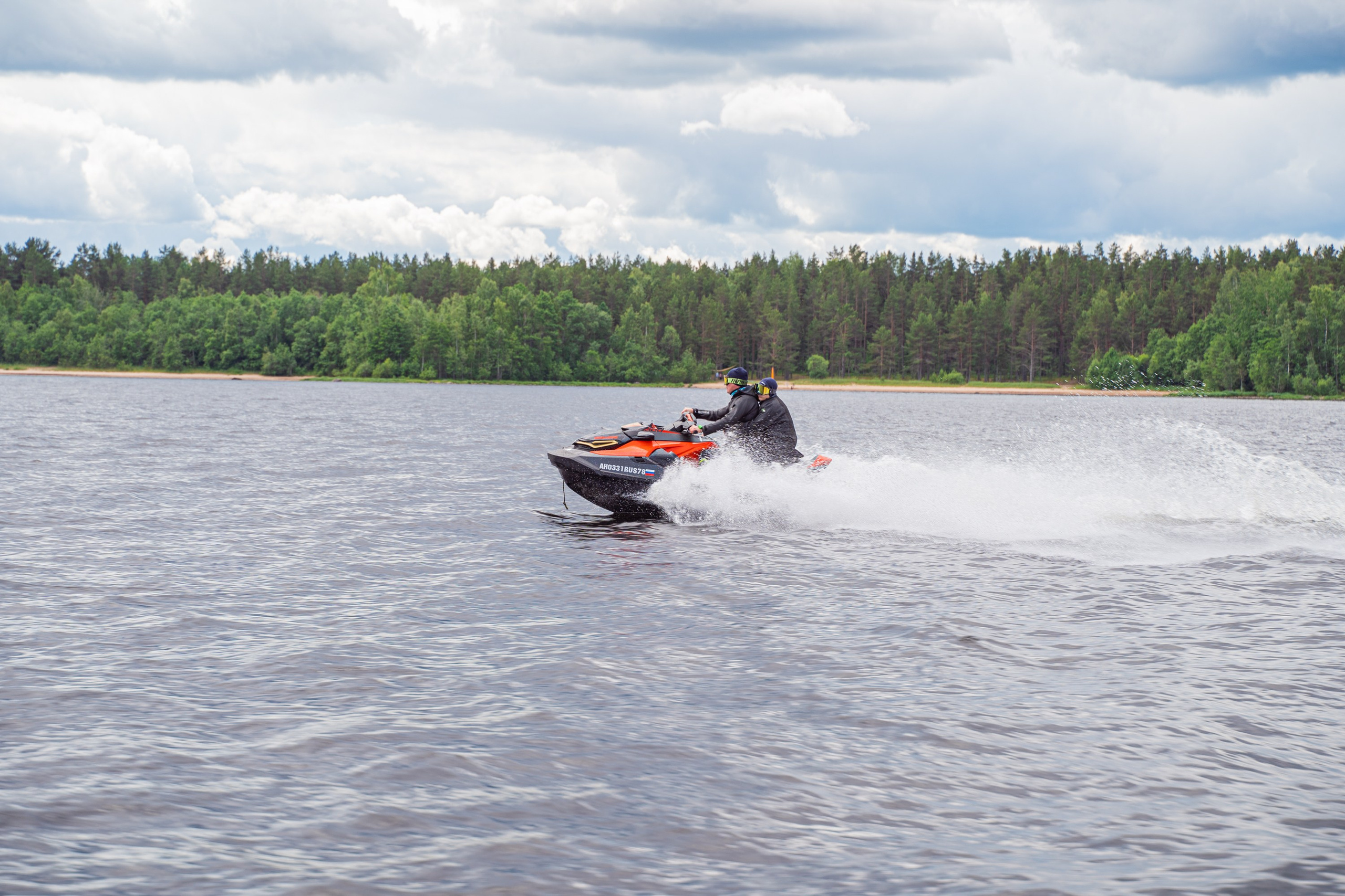 Гидровыезд в Коневский мужской монастырь. Свадебный, семейный, портретный, репортажный фотограф в Санкт-Петербурге