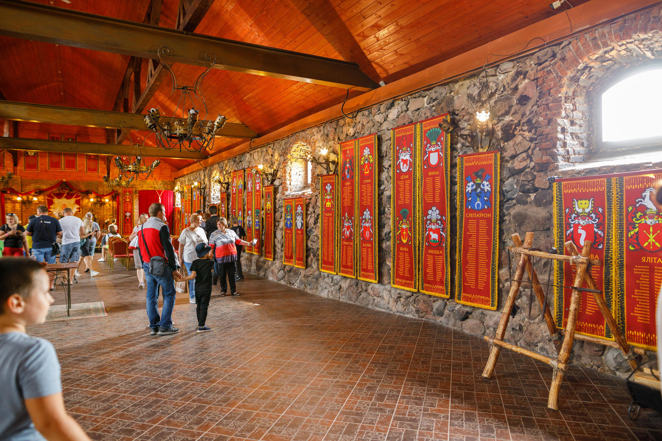 Галереяшляхетских гербов.