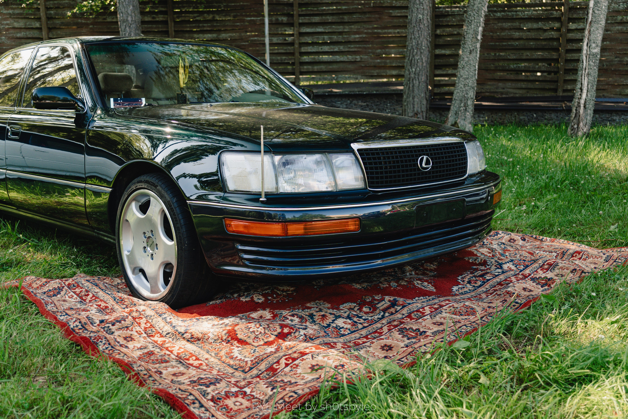 Масштабный летний фестиваль RYE Meet — встреча клуба любителей автомобилей старше 25-лет. Автомобильный фотограф Антон Цырулев