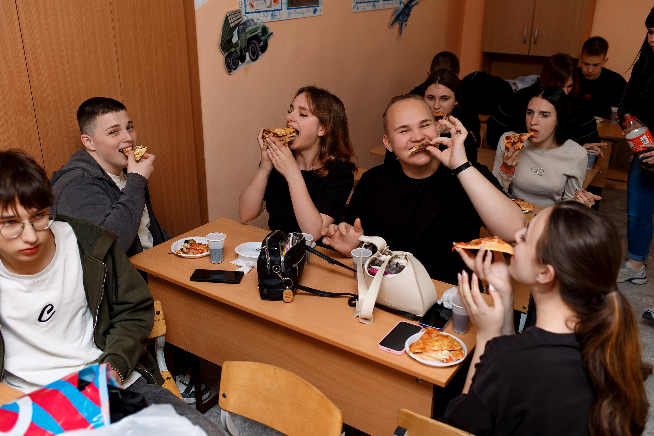 9 класс съемка в школе. Фотограф Любовь Корниенко, Примоский край