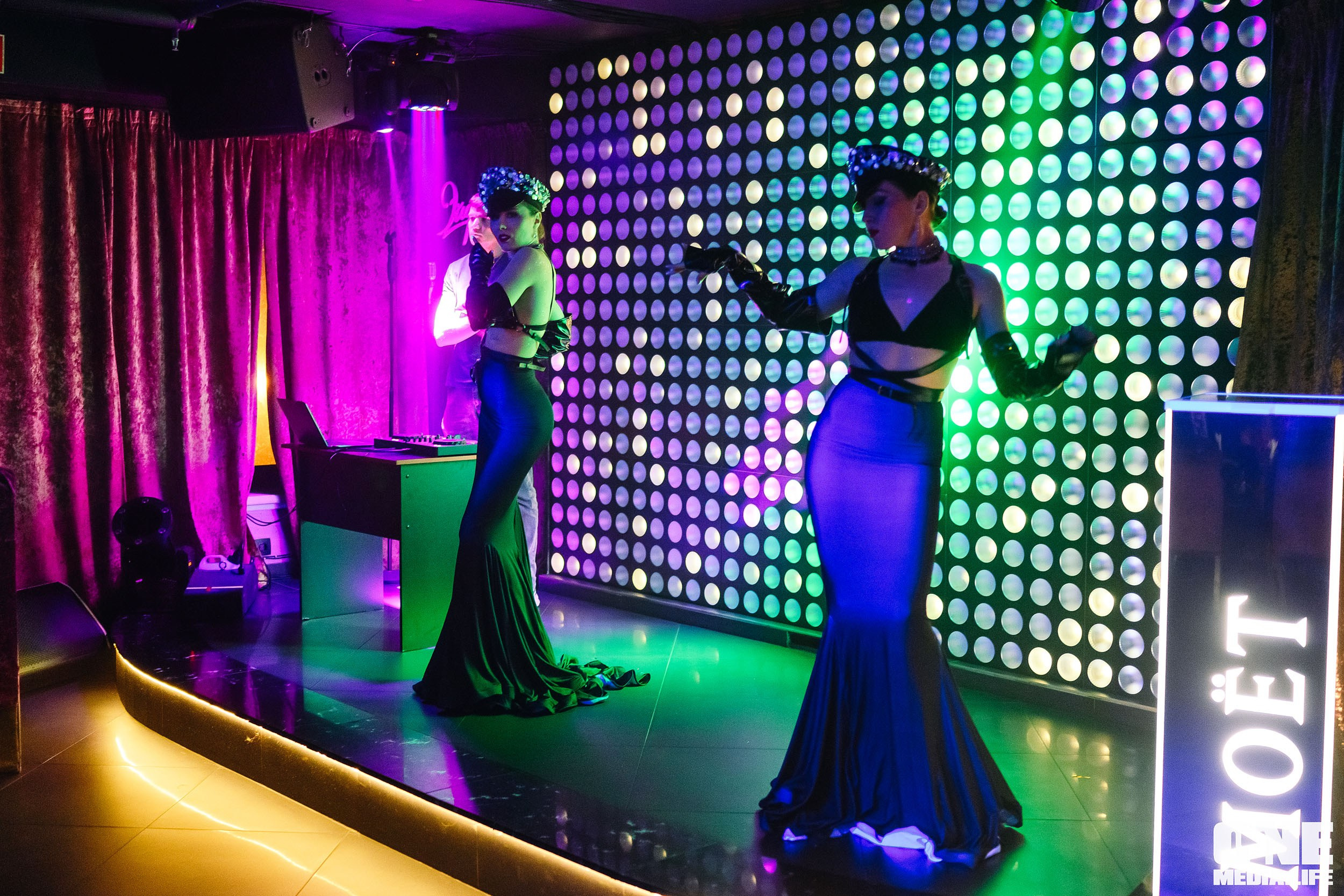Фоторепортаж из караоке-клуба Эйфория. One Media Life: фоторепортажи, фотоотчеты с мероприятий и заведений