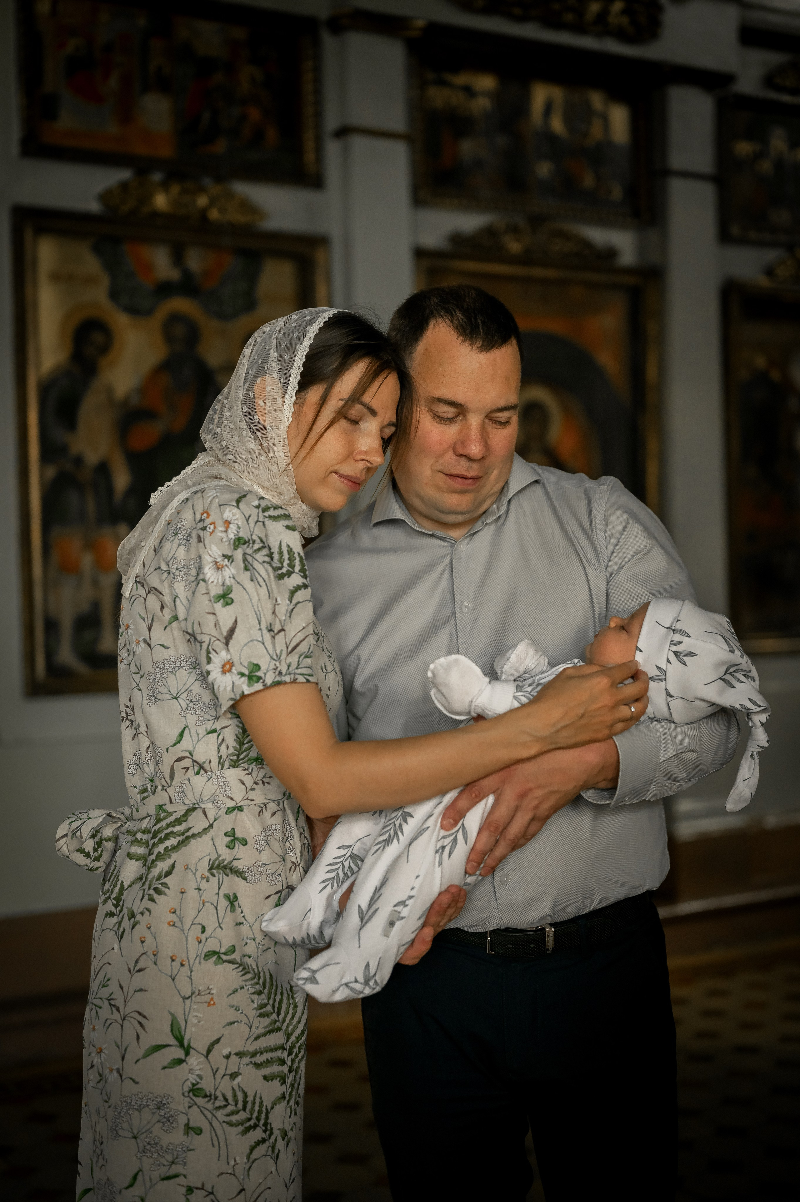 Таинство крещения. Фотограф новорождённых, семейный, школьный в городе Калуге Евгения