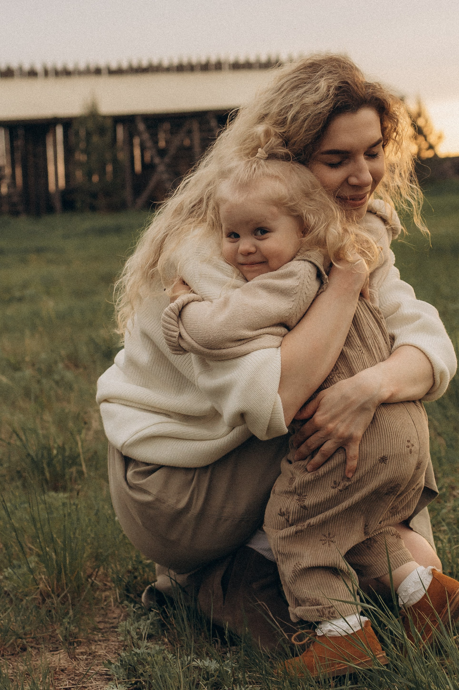 Семейная в поле. Эльвира Галимьянова — семейный фотограф Екатеринбурга