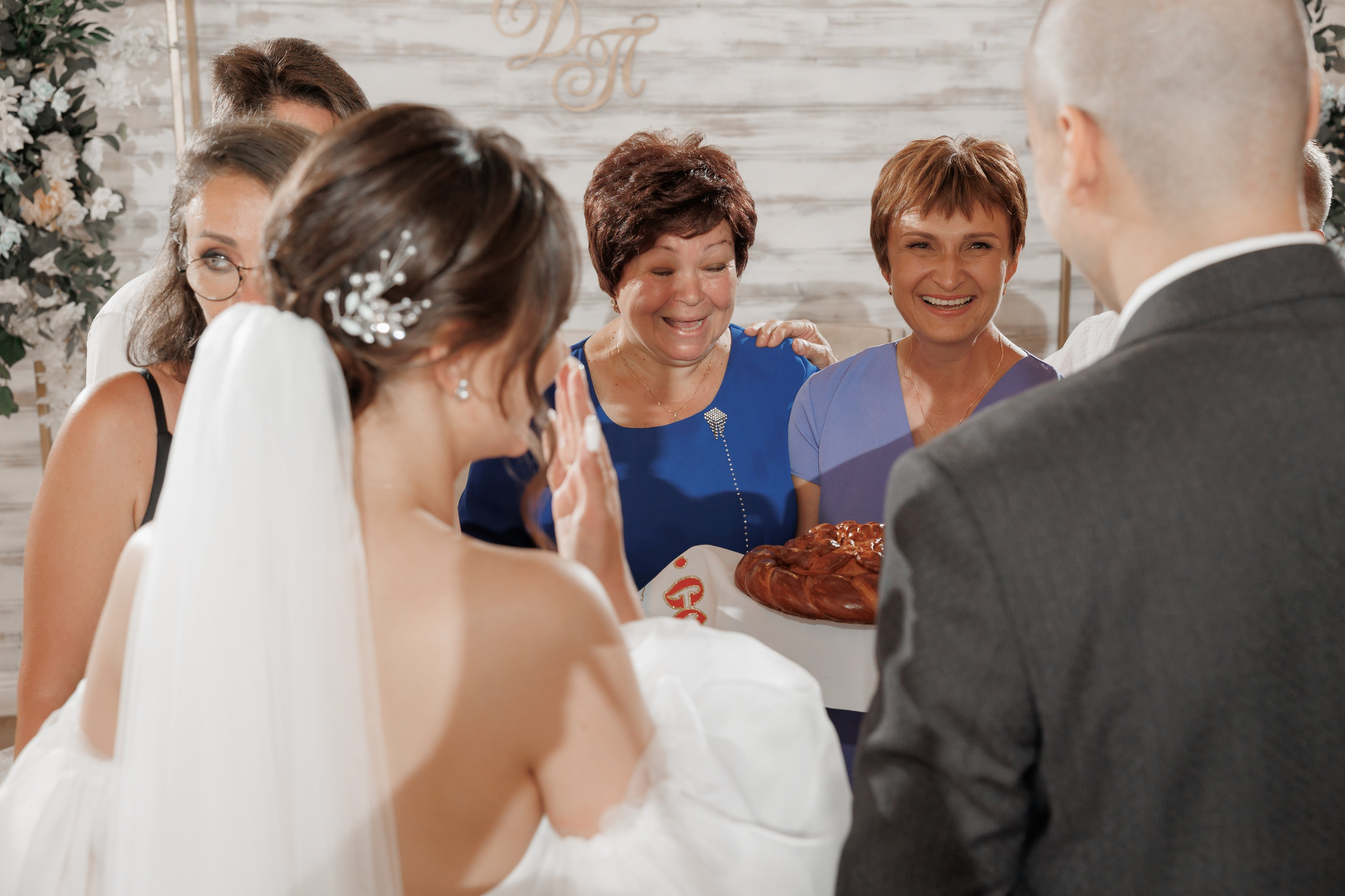 Полина и Дмитрий, загородный клуб «Барин», ЗАГС в г. Пушкино. Свадебный и репортажный фотограф (Москва, Королев и другие)