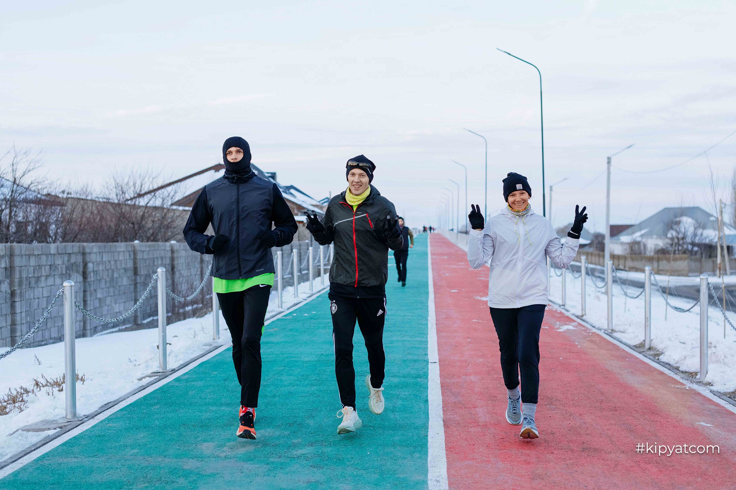 RUNHARD BY SPORTNATION