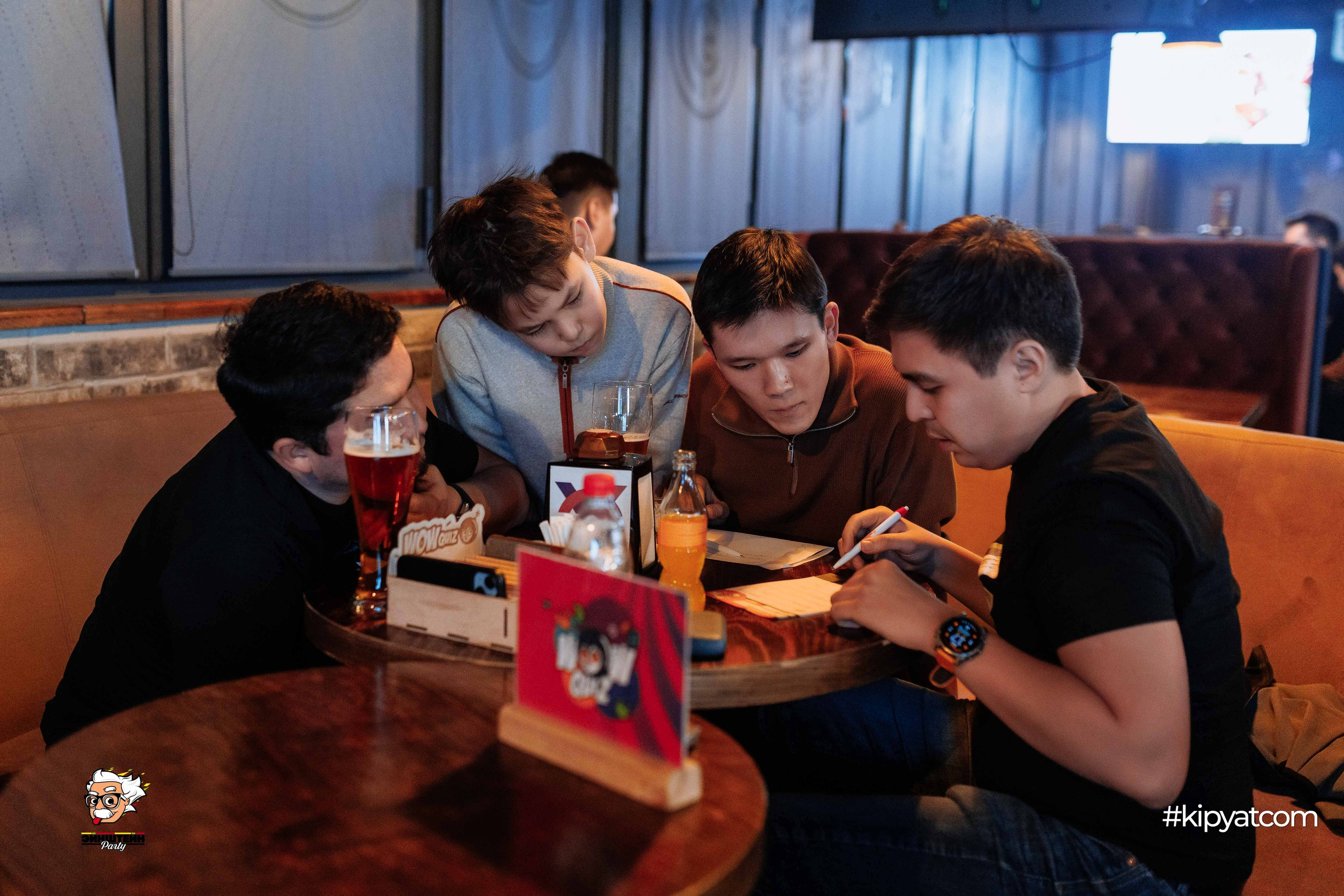 Эйнштейн Party