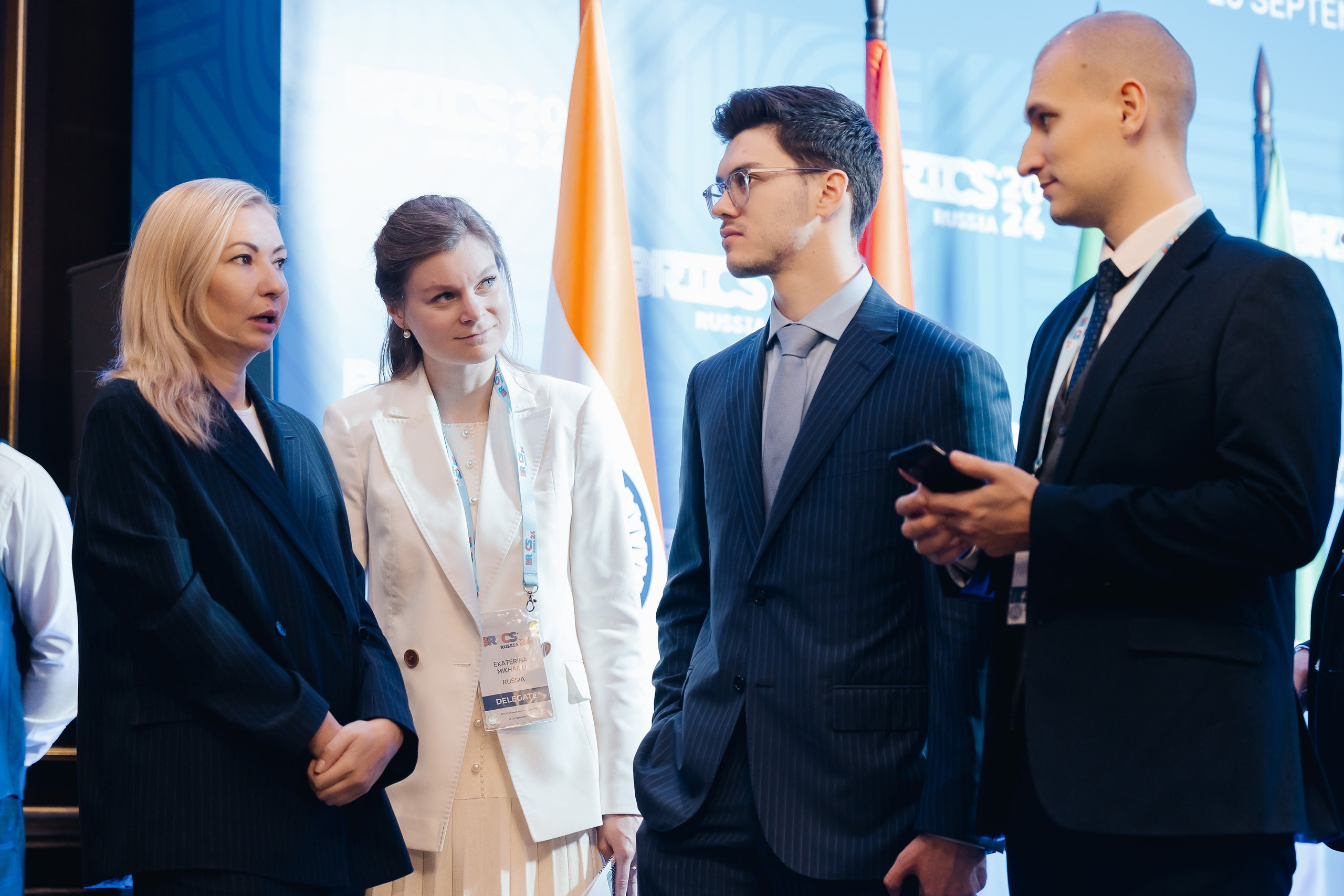 БРИКС ФНС. Parezhevphoto.ru