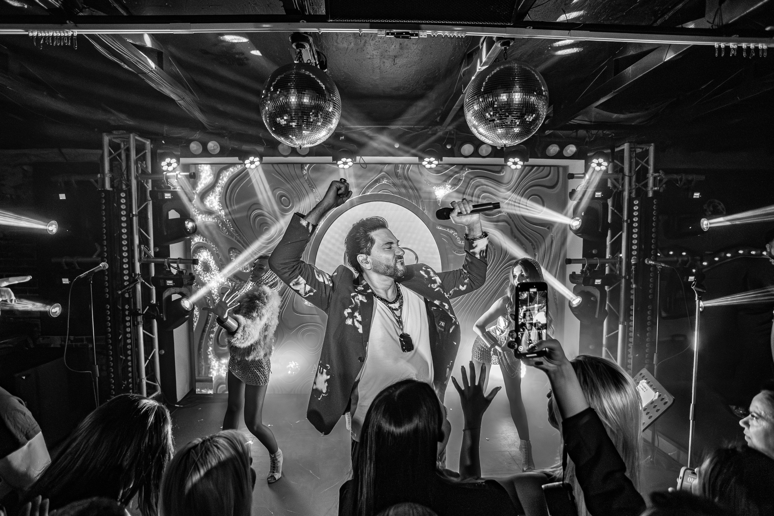 «АВРААМ РУССО"_Чайка на пляже_Ялта_21.06.2025. Аминов Руслан | Фотограф