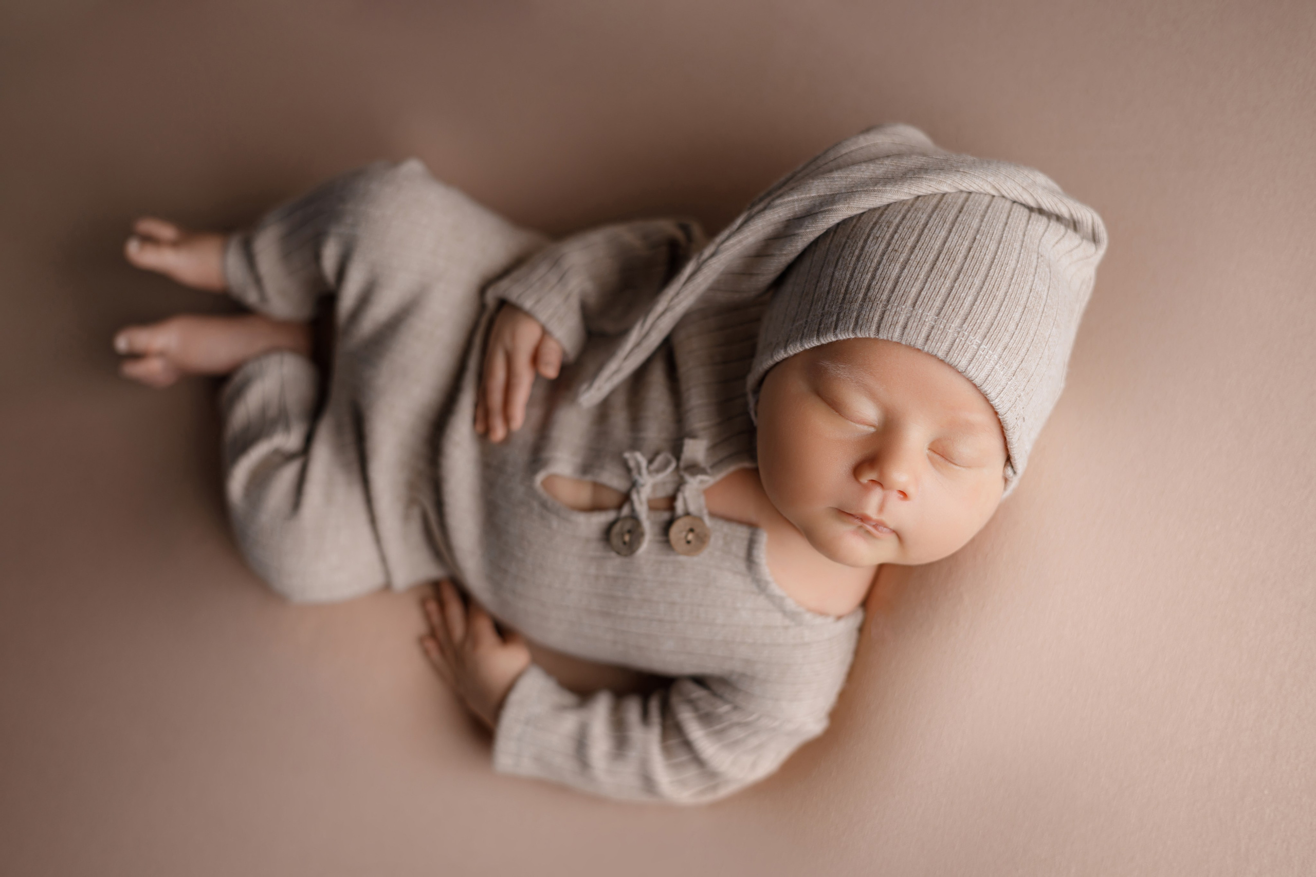 Владимир. Евгения Горбунова фотограф новорожденных в Новом Уренгое