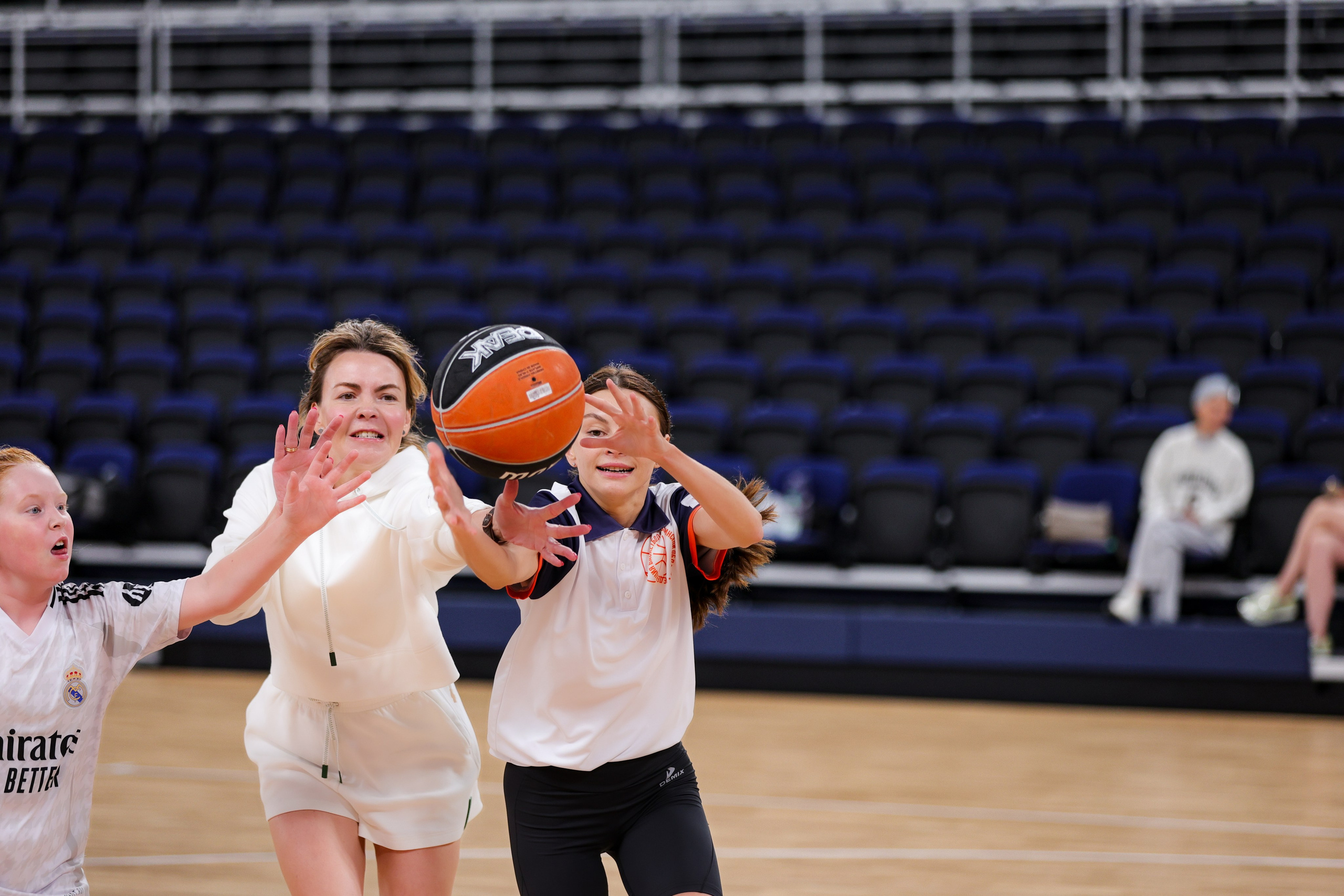 День рождения на баскетбольной площадке. Фотограф в Москве портреты | репортажи | спорт