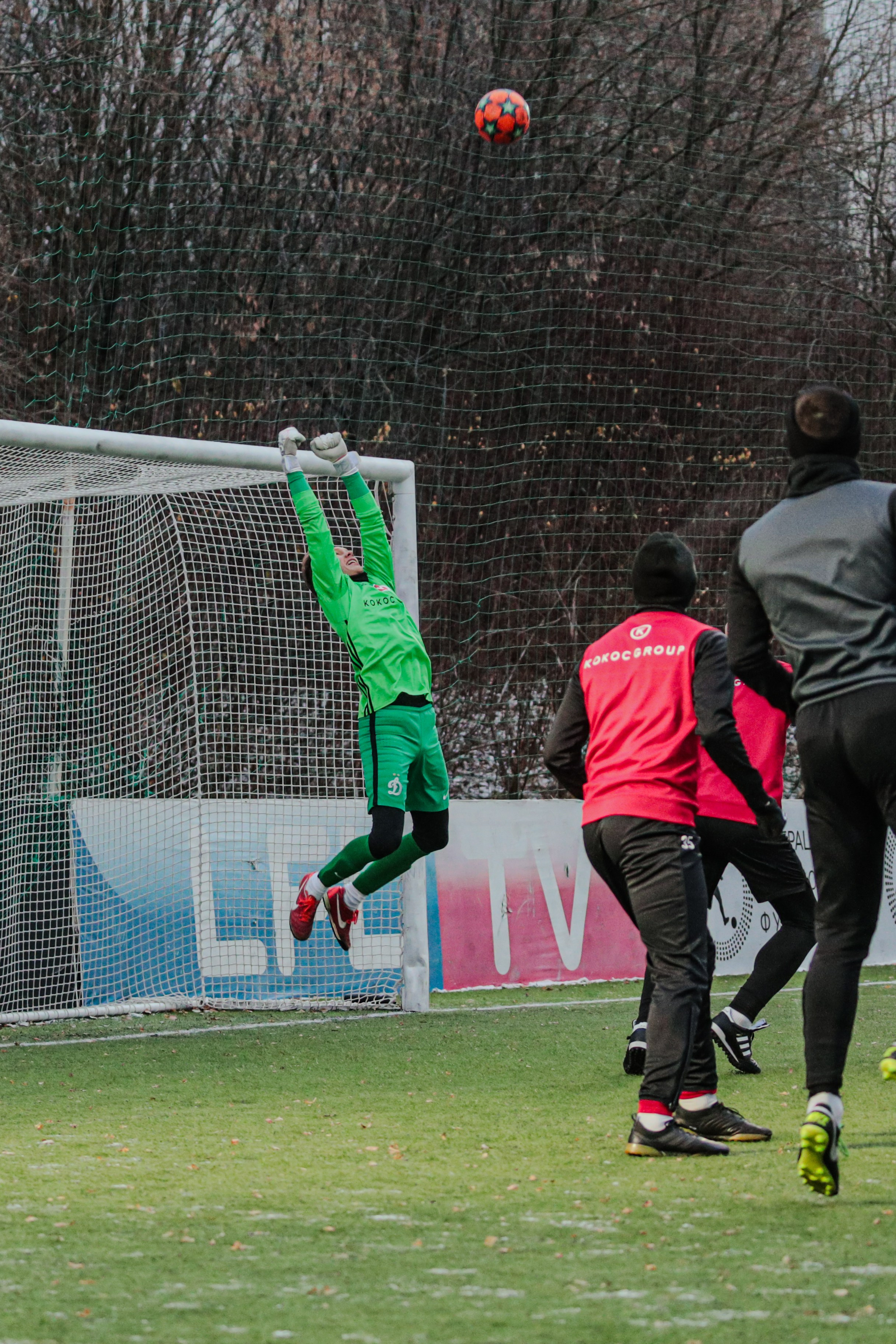 Футбол, ЛФЛ. Фотограф в Москве портреты | репортажи | спорт