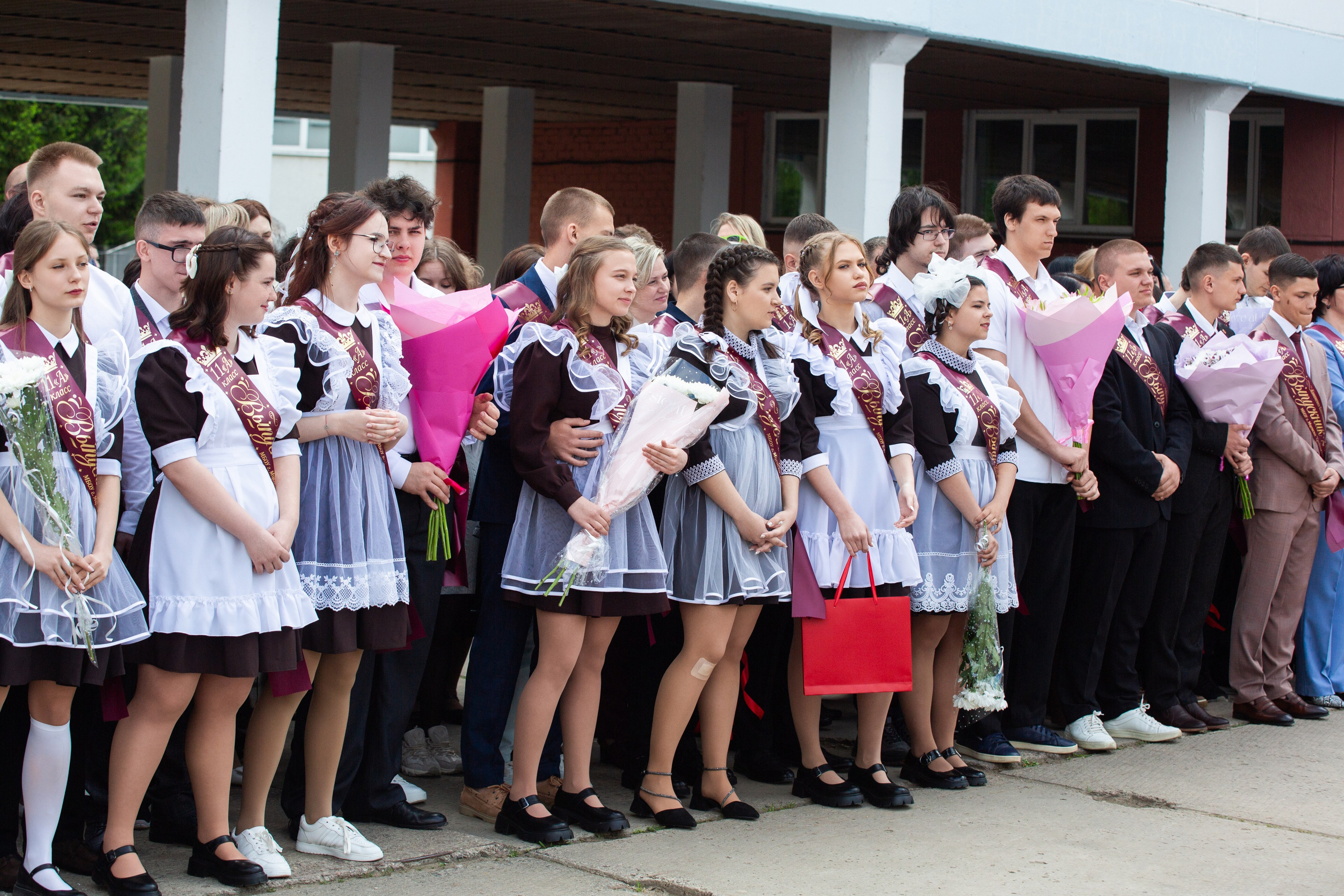 ПОСЛЕДНИЙ ЗВОНОК 2025 9 ШКОЛА Г. МЦЕНСК. Профессиональный фотограф в Мценске и Орловской области