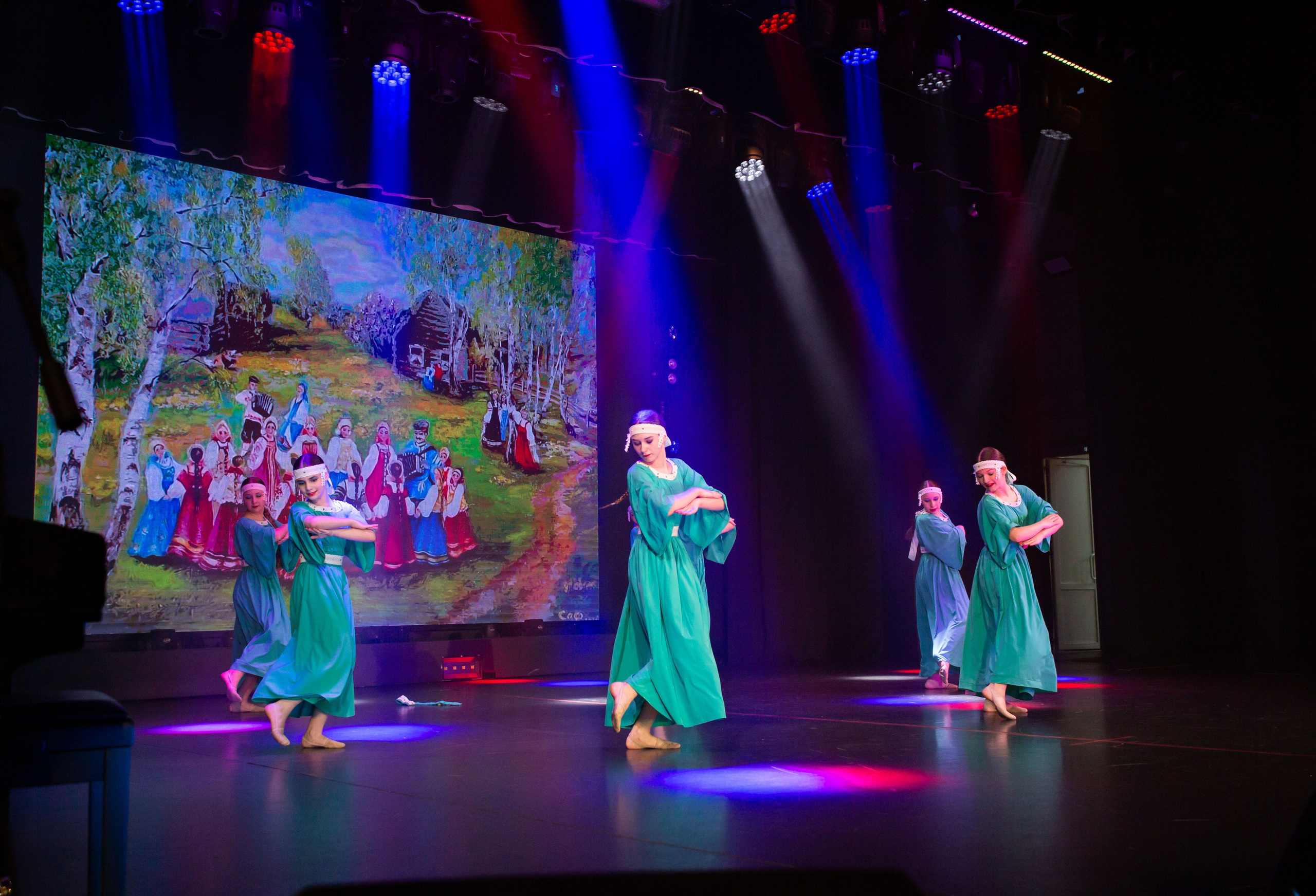 Дк Воровского отчетный концерт. Семейный и детский фотограф Анна Петракова