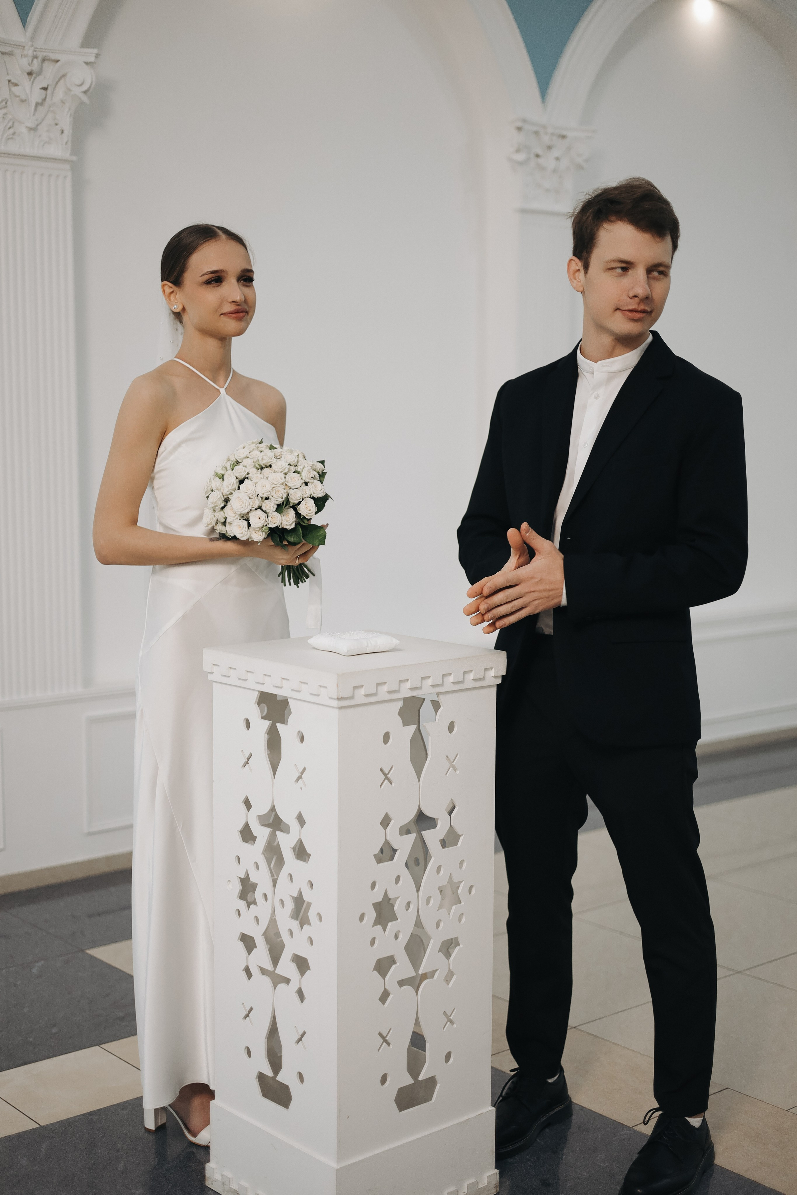 Олеся и Даня. Роспись в Таганском ЗАГСе. Диана Чечель. Свадебный и семейный фотограф в Москве